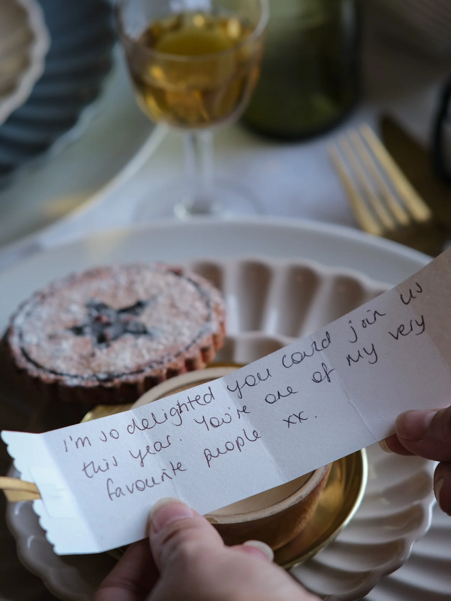 Wooden mince pie christmas place setting