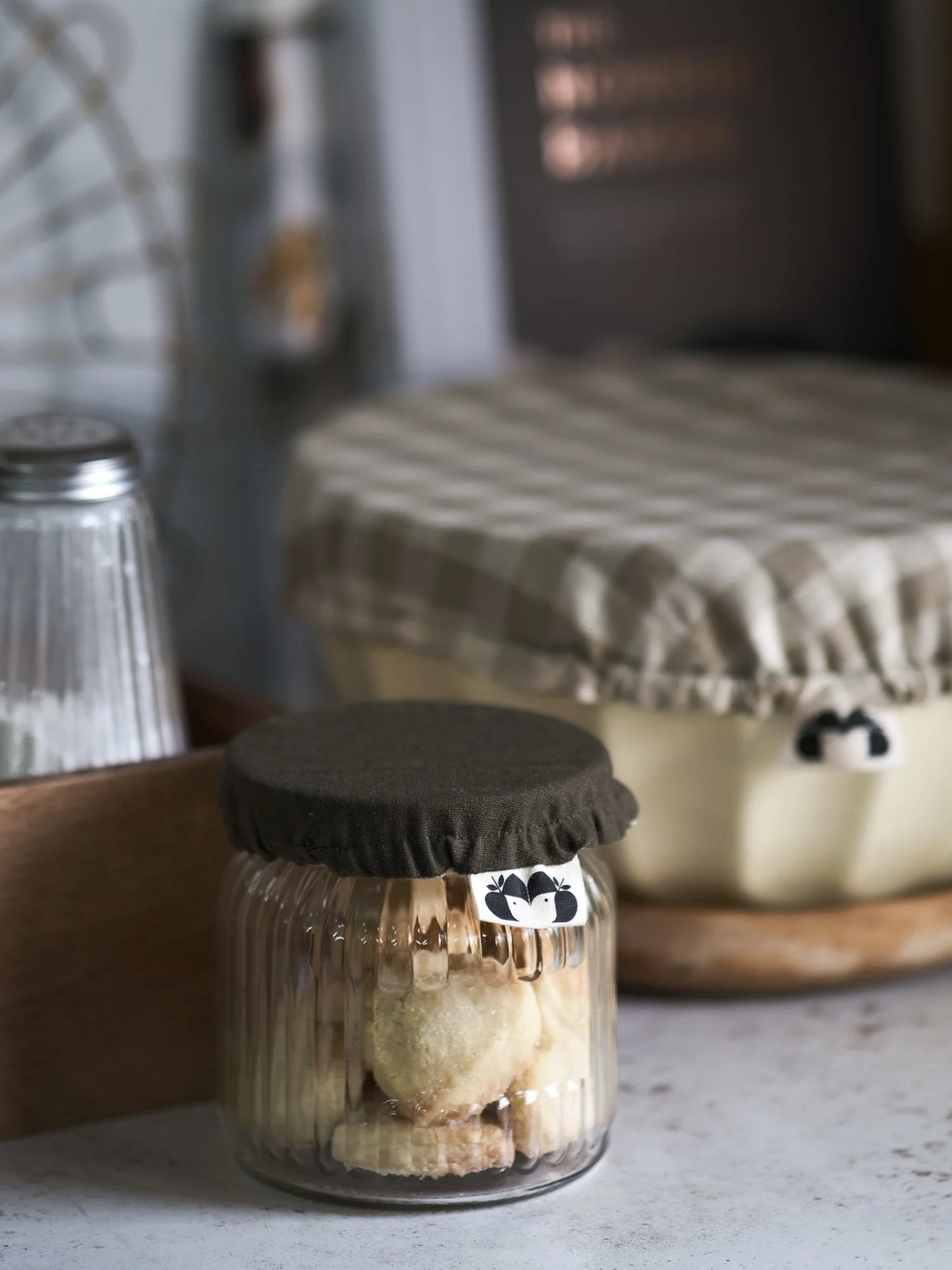 Reusable linen bowl cover cottagecore style