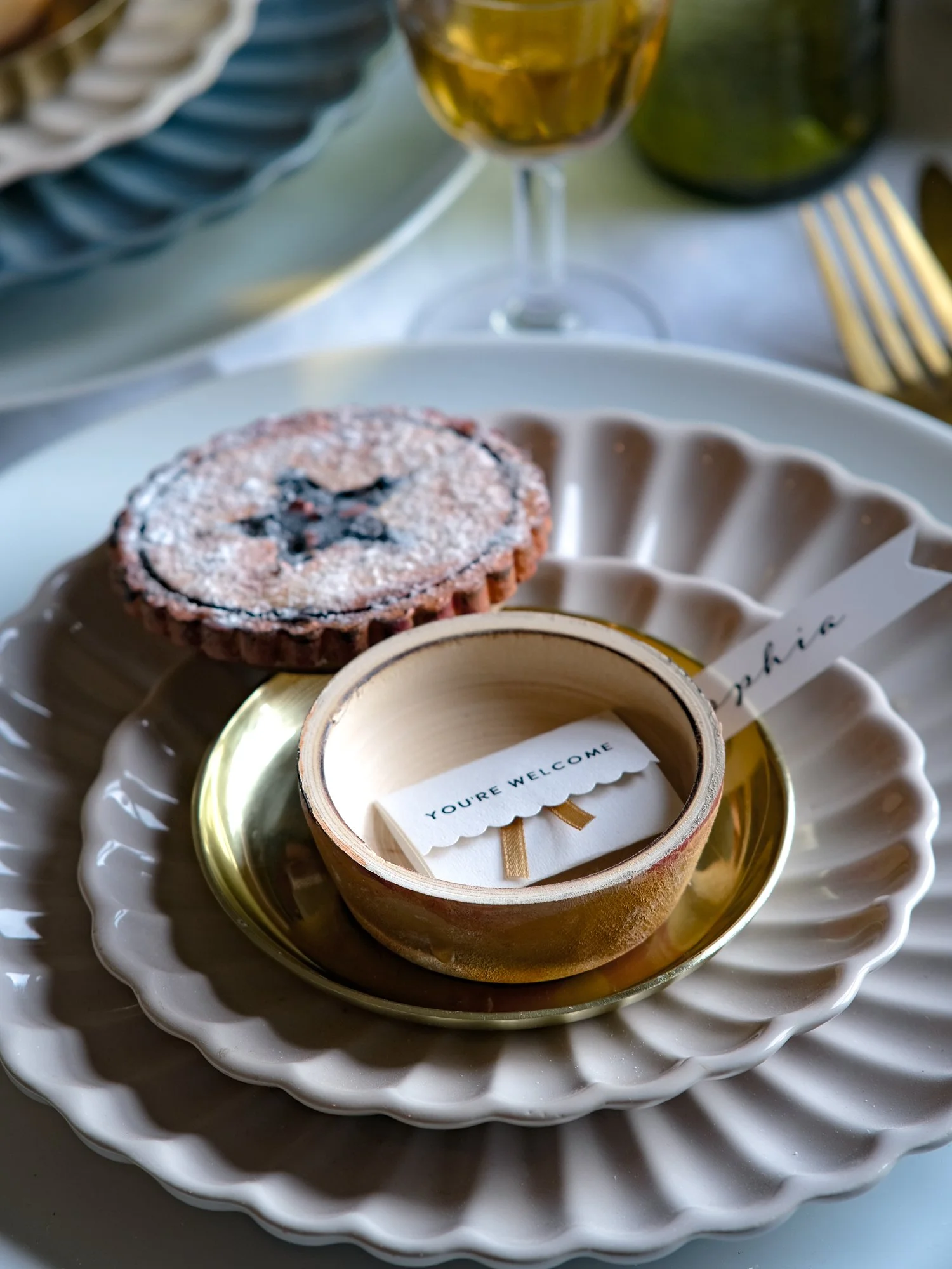 Wooden mince pie christmas place setting