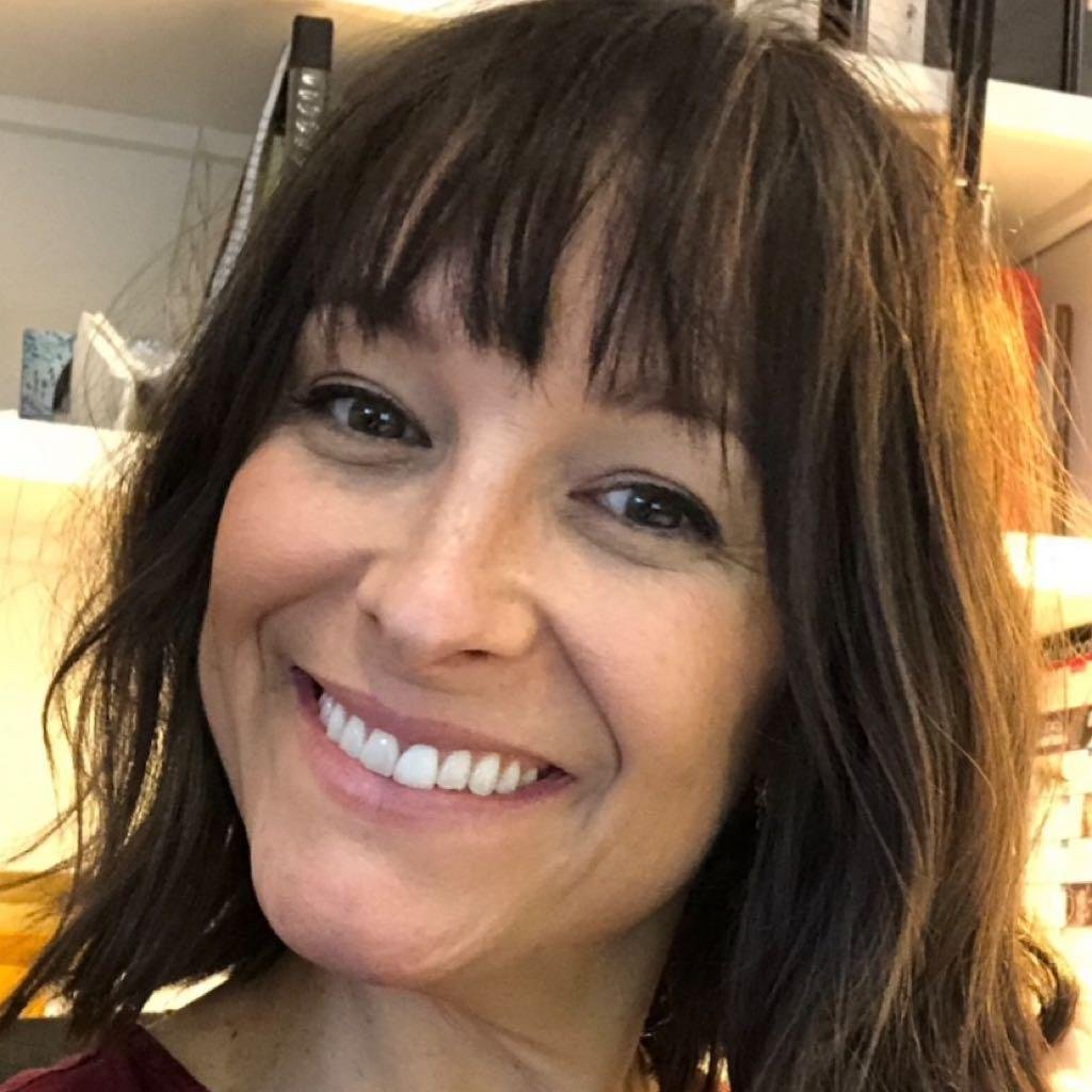 Kimberly Helms.jpg