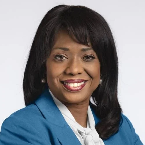 Leslyn Lewis.jpg