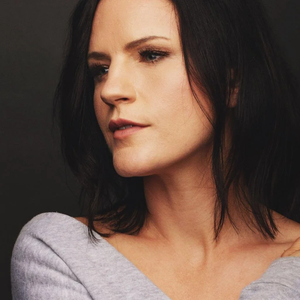 Carrie Manolakos.jpg
