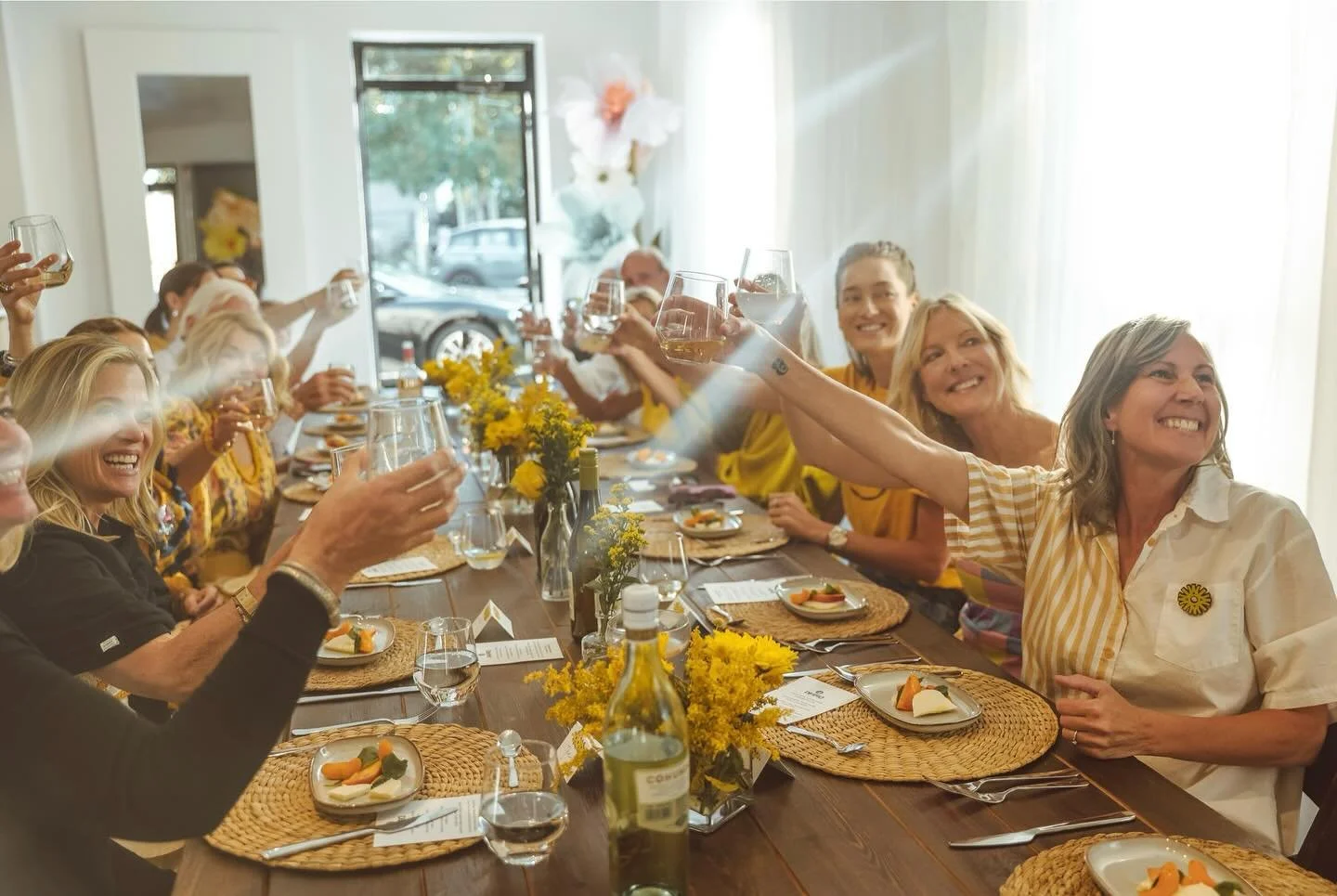 It was a beautiful summer gathering at Distrikt F to celebrate the Dandelion Project with inspiring stories, laughter, and heartfelt connection. Incredible food, warm energy, and a reminder of why spaces like this matter made for a truly fabulous f&e