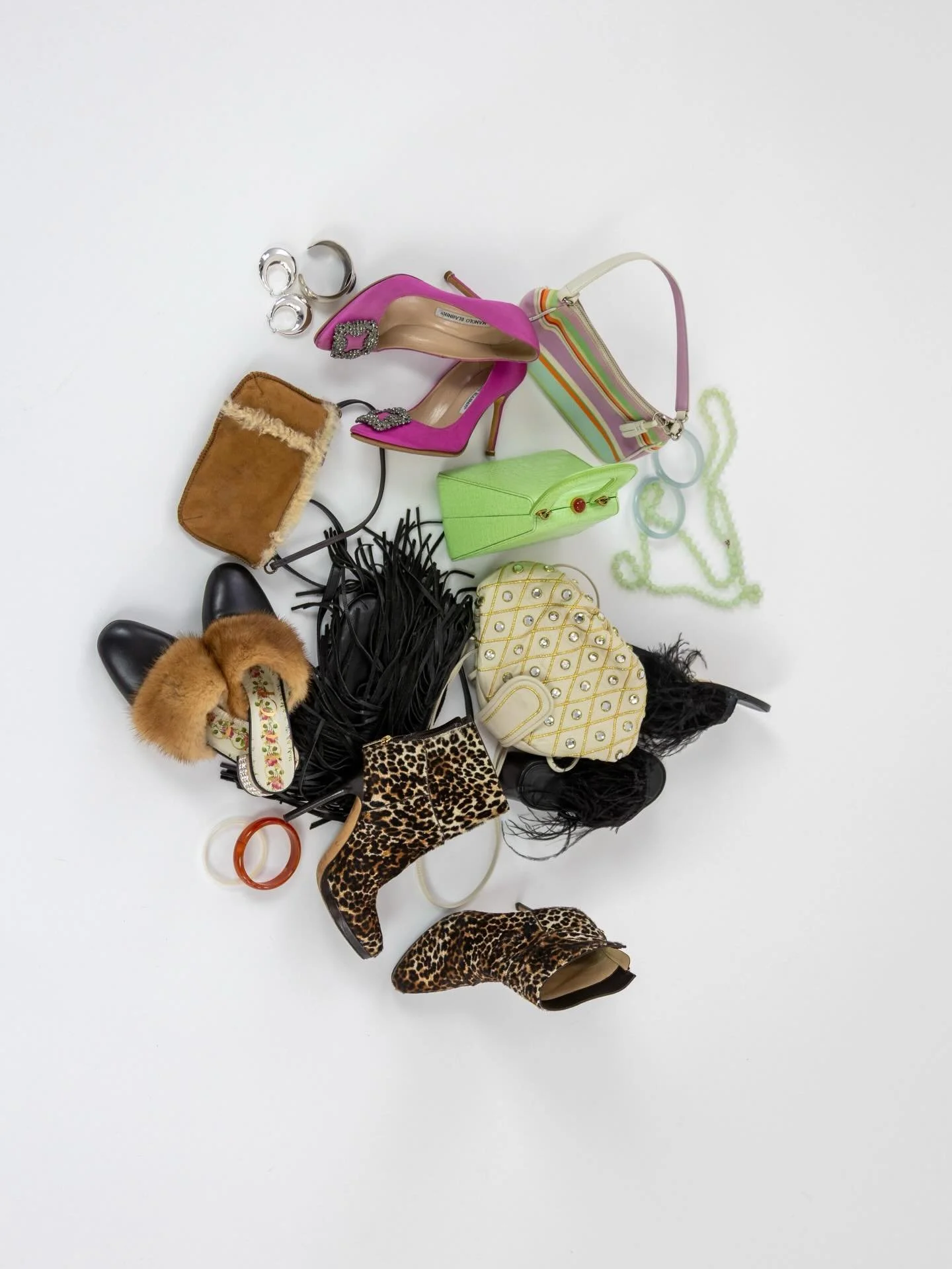 Earth Day starts in your closet ♻️

Our Closet Edit is all about refining what you already own&mdash;keeping what works, reworking what doesn&rsquo;t, and giving pieces a second life through our partnership with @re_parkcity 

Less excess. More inten