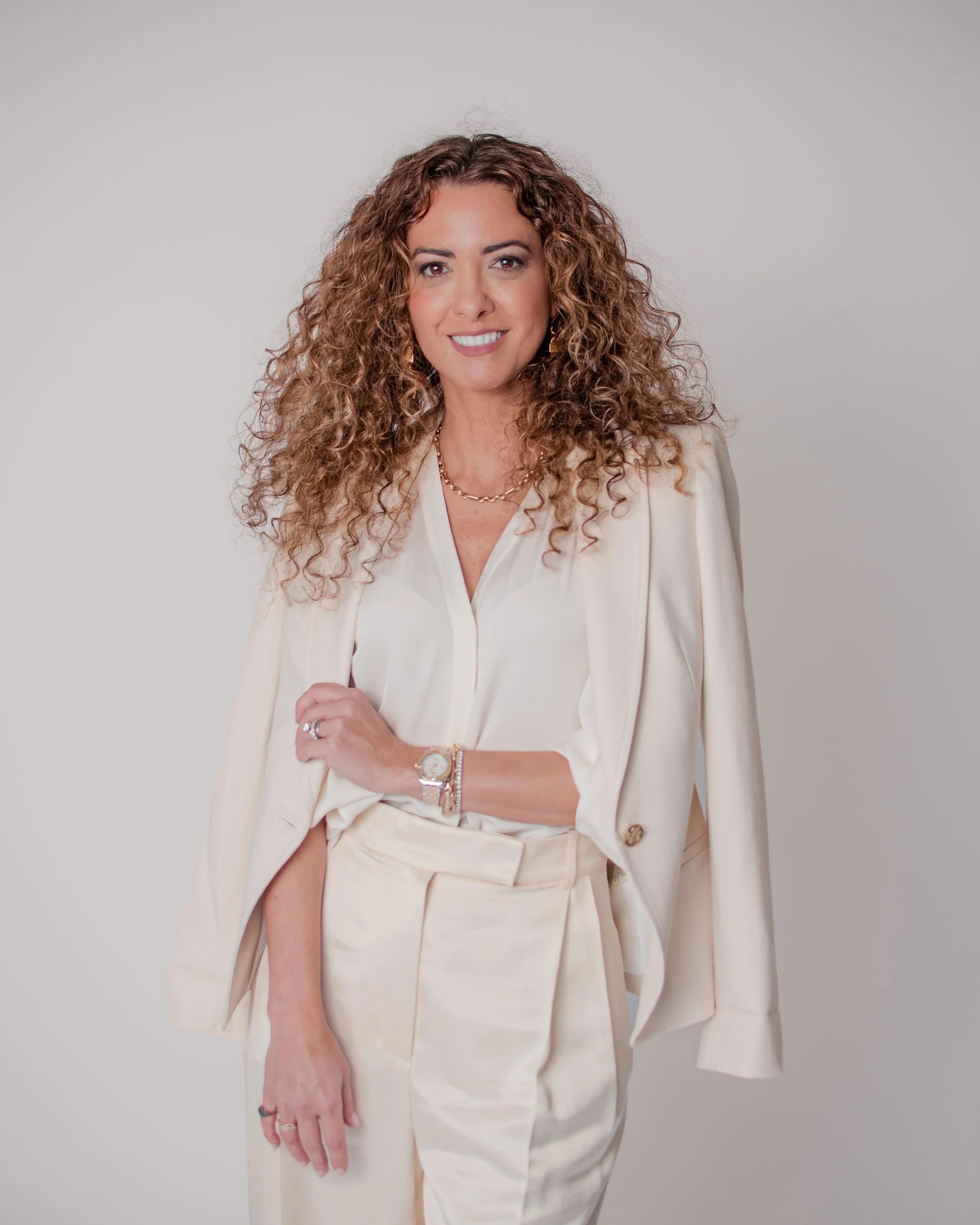 More than a headshot &mdash; an intentional, customized experience to elevate your brand.🤍

We love when the studio becomes a space for confidence, creativity, and connection, and these portraits by the incredibly talented Kristen Pierce capture jus