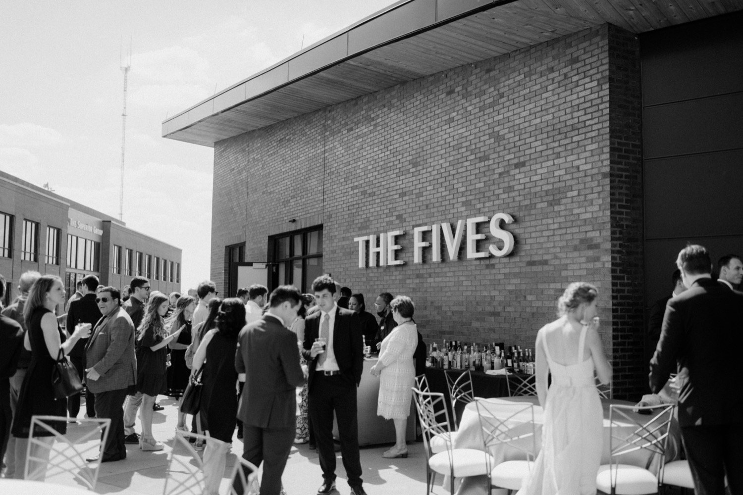 Summer-wedding-at-The-Fives-in-downtown-Columbus-Ohio..jpg (24).jpg