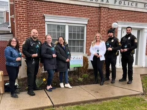 In recognition of April as Prevent Child Abuse month, the Junior Women's Club of Verona participated in Prevent Child Abuse NJ's Pinwheels for Prevention Campaign. The Juniors planted a pinwheel garden outside of the @verona_pd and @veronapubliclibra