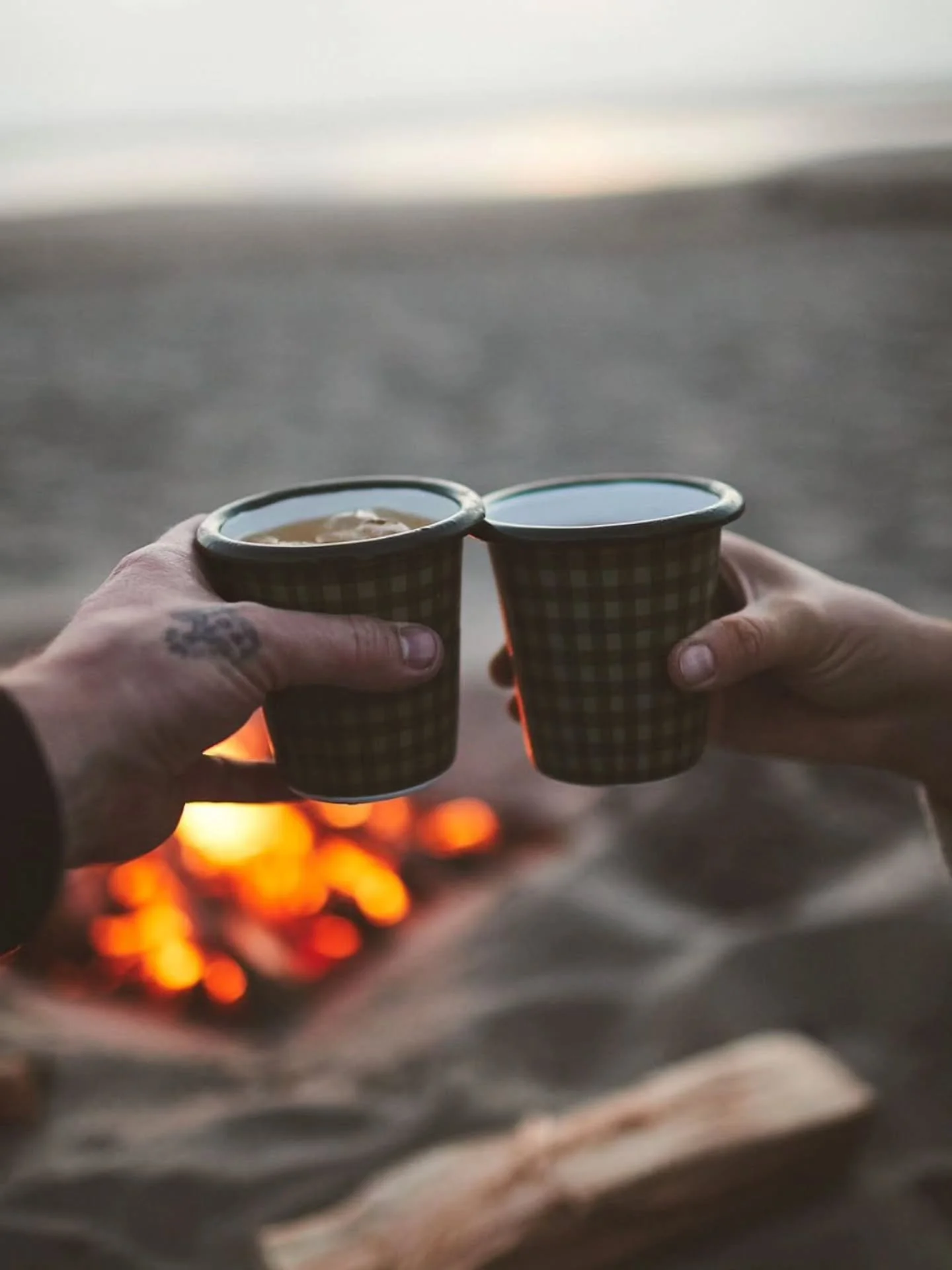 Halloween at the edge of the world 🖤
There’s still time to sneak in a fall getaway.
Halloween weekend on the coast means moody skies, campfires, and tasty bevies.
🐶 Dogs stay free (code: freepet1 or freepet2) this weekend!
🎃 10% off with a