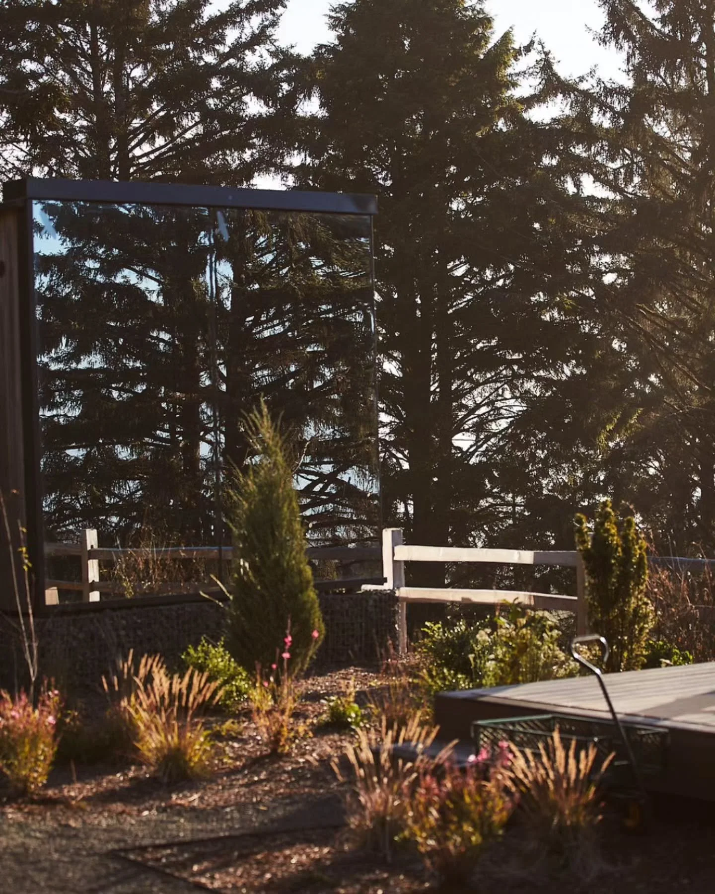 Spend your Thanksgiving cozy by the sea at Two Capes! 🌊🦃 This year, we&rsquo;ve lined up two easy, delicious ways to skip the cooking and still have a beautiful holiday meal:

Two Capes Lookout guests have exclusive access to holiday dining at:

@p