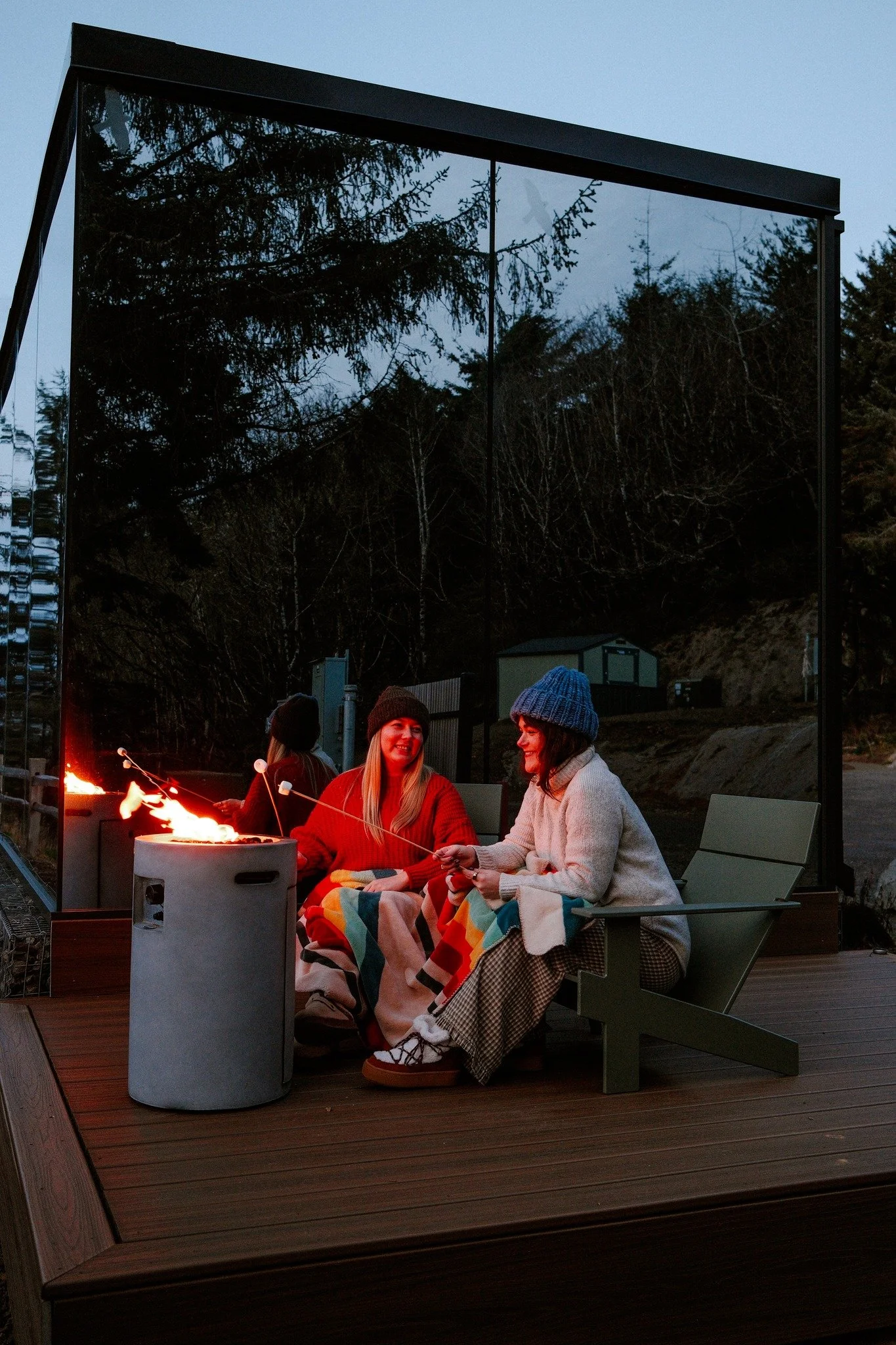 Slow down and stay outside a little longer. 

📸 @wander.with.vanessa 

#TwoCapesLookout #OregonCoast #PNWTravel #GlampingOregon #PacificCity