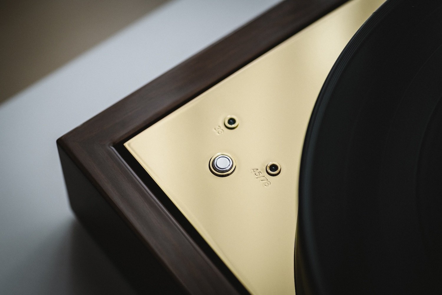 project-the-Classic-Reference-Acacia-Brass-detail_9.jpg