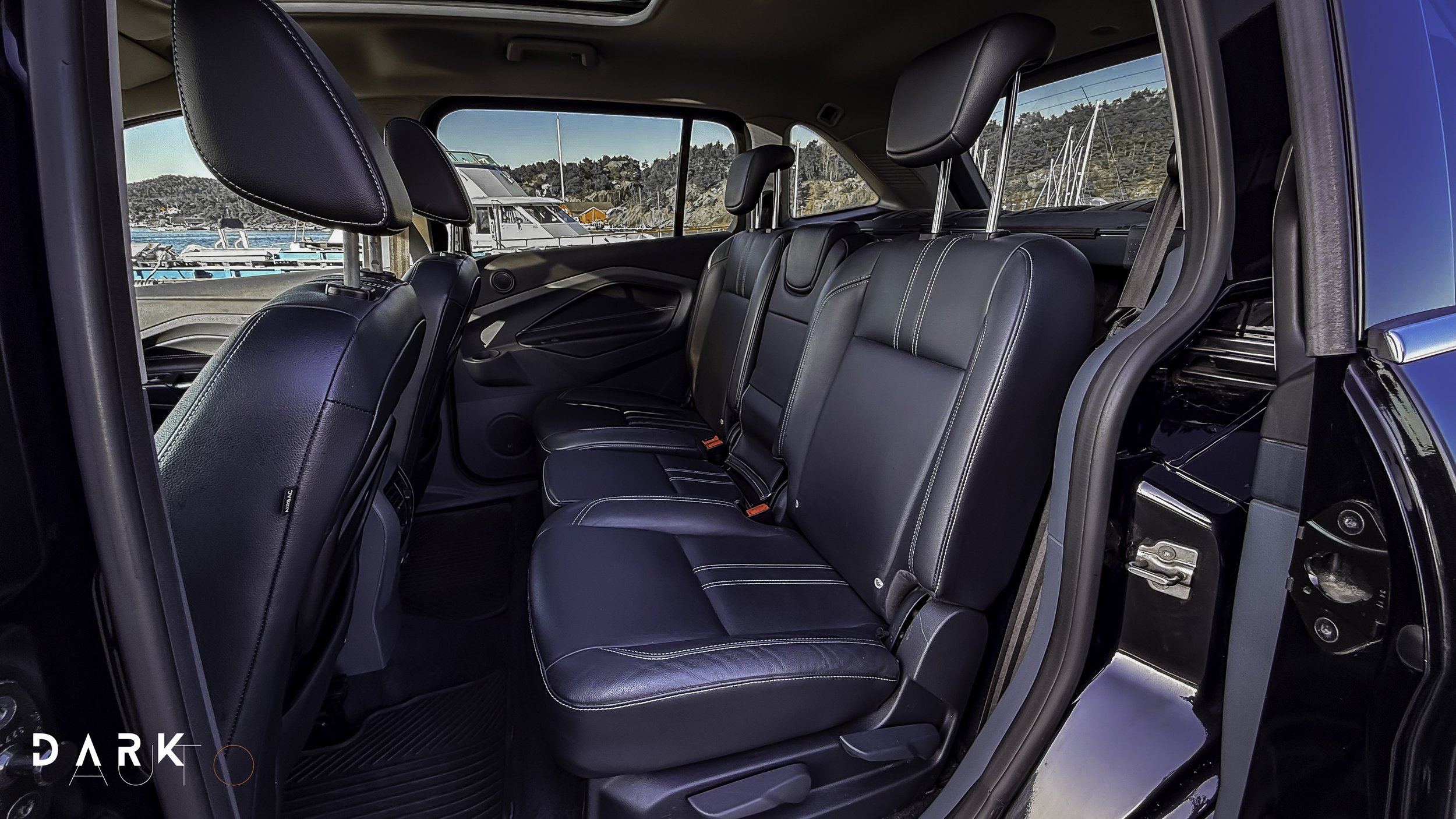 FORD C-MAX-87.jpg