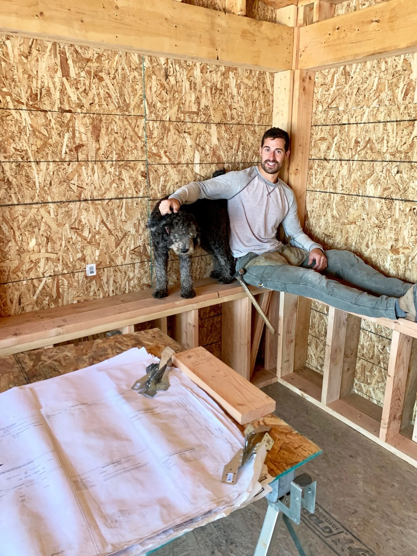 ✨ Meet Jake Lyons, Founder of Lyons Built.

He&rsquo;s a fourth-generation builder with roots in the farmlands of Washington, Jake has spent over three decades mastering the craft of construction &mdash; from flipping dozens of homes in his early 20s