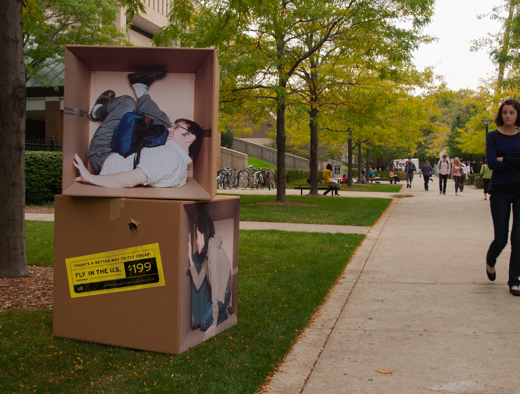 Citi_Box_Campus_guerilla marketing.png