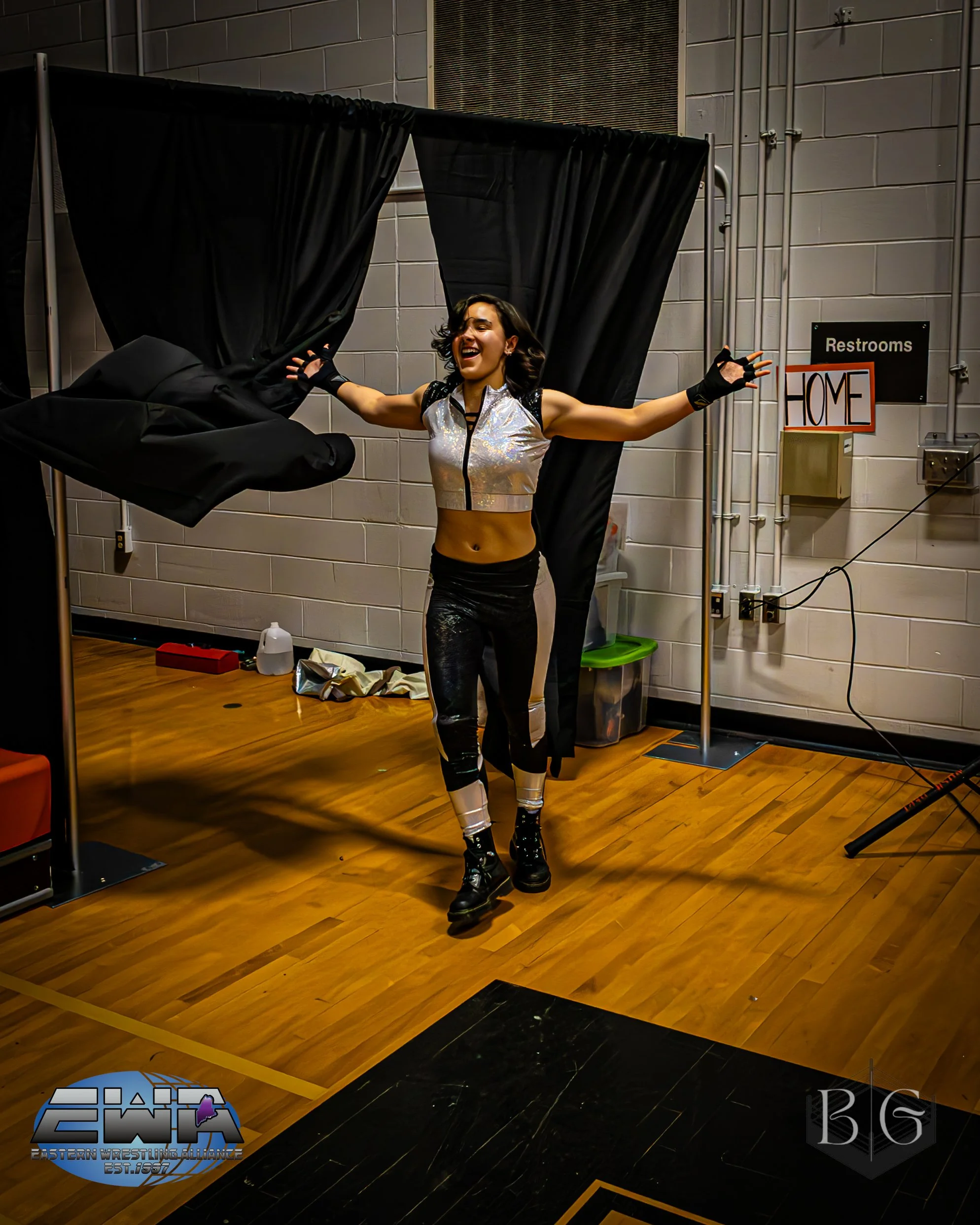 EWA - Biddo Rumble - Match 6 - Selena vs Spike-3.jpg