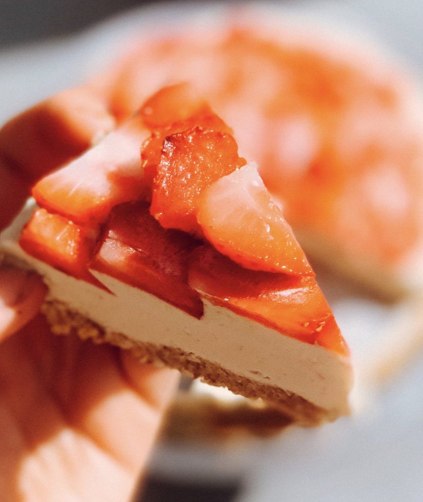 Raw Strawberry Tart with Cashew Custard Cream and Strawberry Sauce