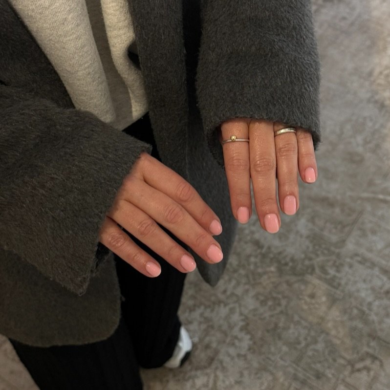 BABY @the_gelbottle_inc
Obsessed with sheer colours? Builder gels always look divine on their own!
Clean girl nails | The Beauty Club | Norwich Nails | Nail inspo