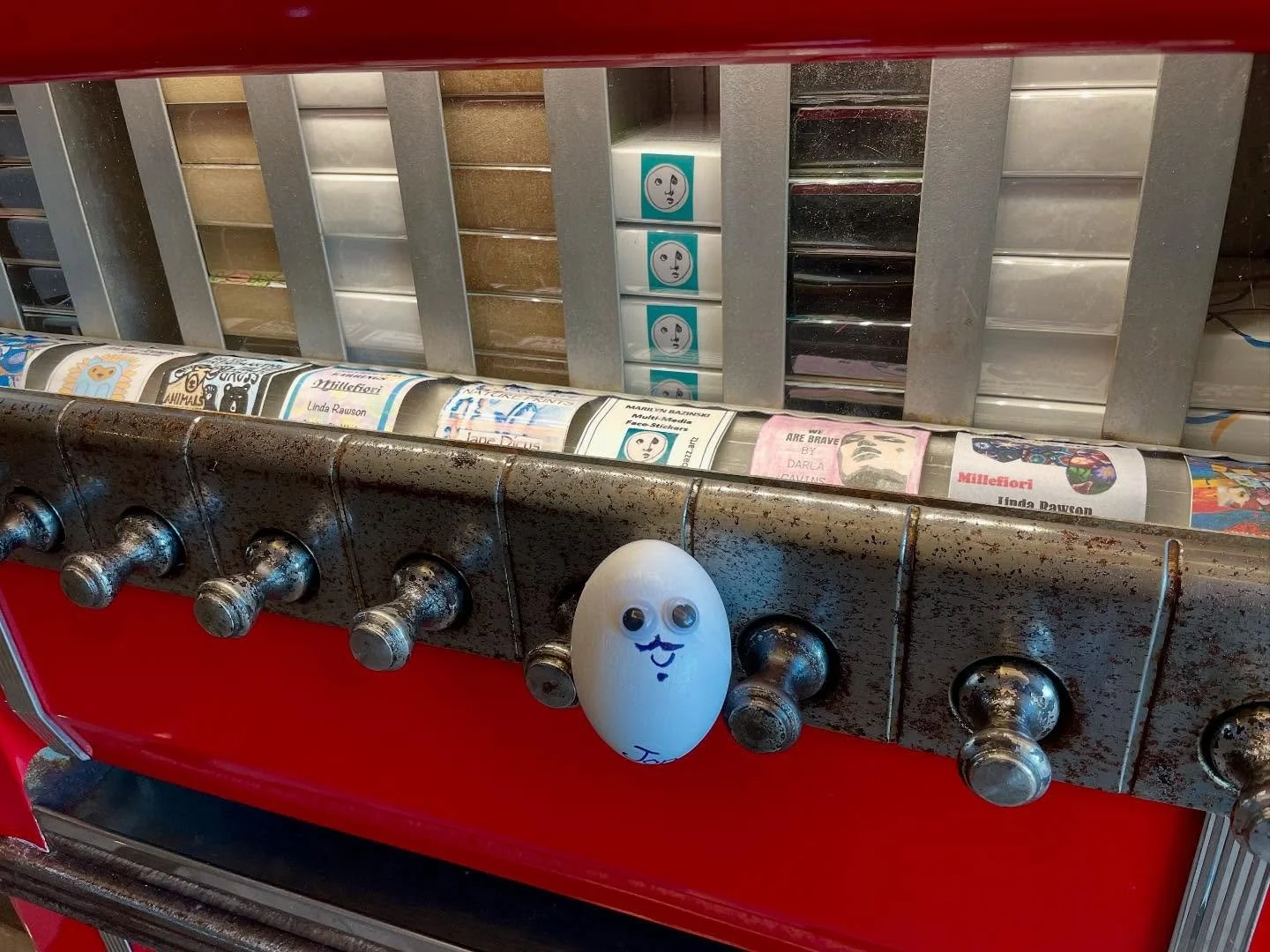 Look what #jontheegg found! An #artvendingmachine! Original pieces dispensed right then and there. #thewonderingeggs #wonder #artist