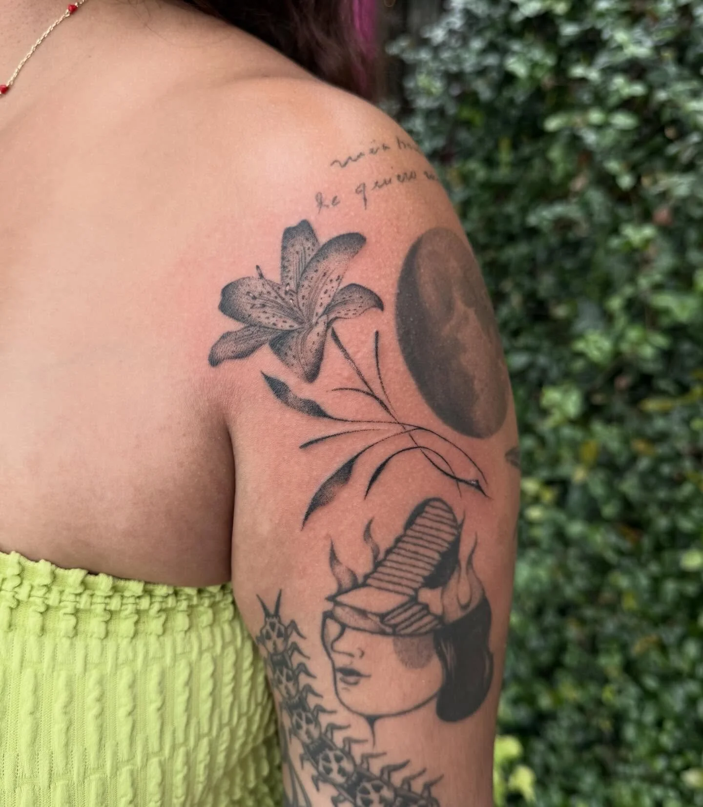 First tattoo back in Austin! Right above a piece I did 3 years ago??? It&rsquo;s crazy seeing how much my art has grown
.
.
Booking Chicago for the next 3 months. Maybe comment if there are some cities yall would like me in :3 
.
.
.
#chicagotattoo #