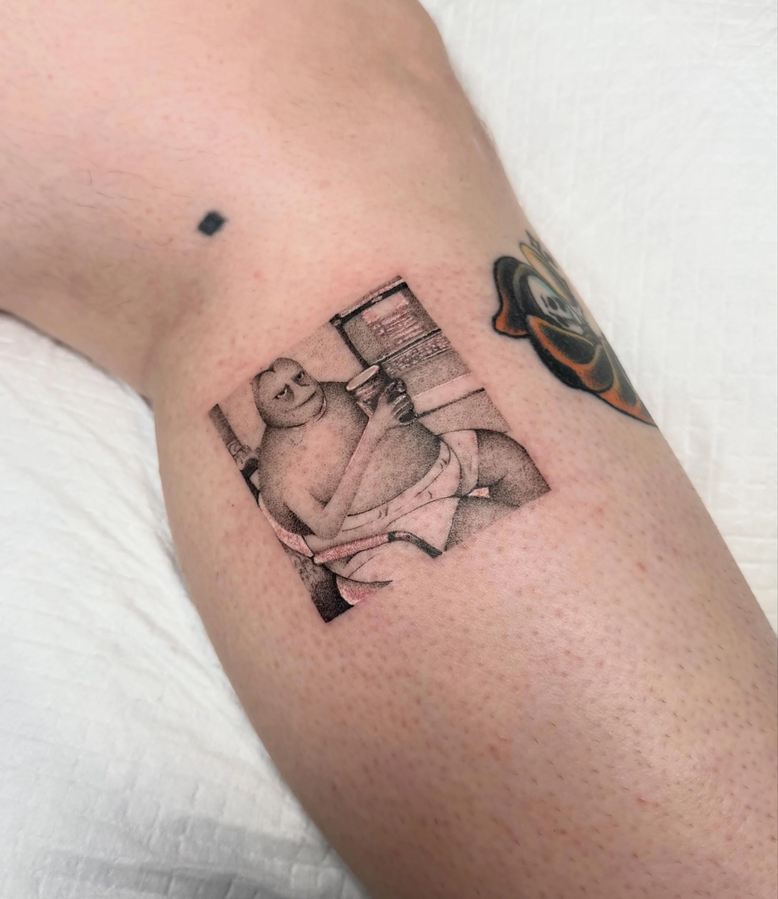Whatcha yall know about this??? No, seriously. What do yall know about this because who is this man!!?!?!? 
.
Booking Chicago the next few months! 
This week was a slow booking week so will be doing discount tattoos this week. 
Booking Austin July 23