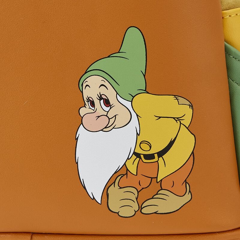 WDBK3140-LFDISNEYSNOWWHITEANDTHESEVENDWARFSBASHFULMINIBACKPACK0951DETAIL.jpg