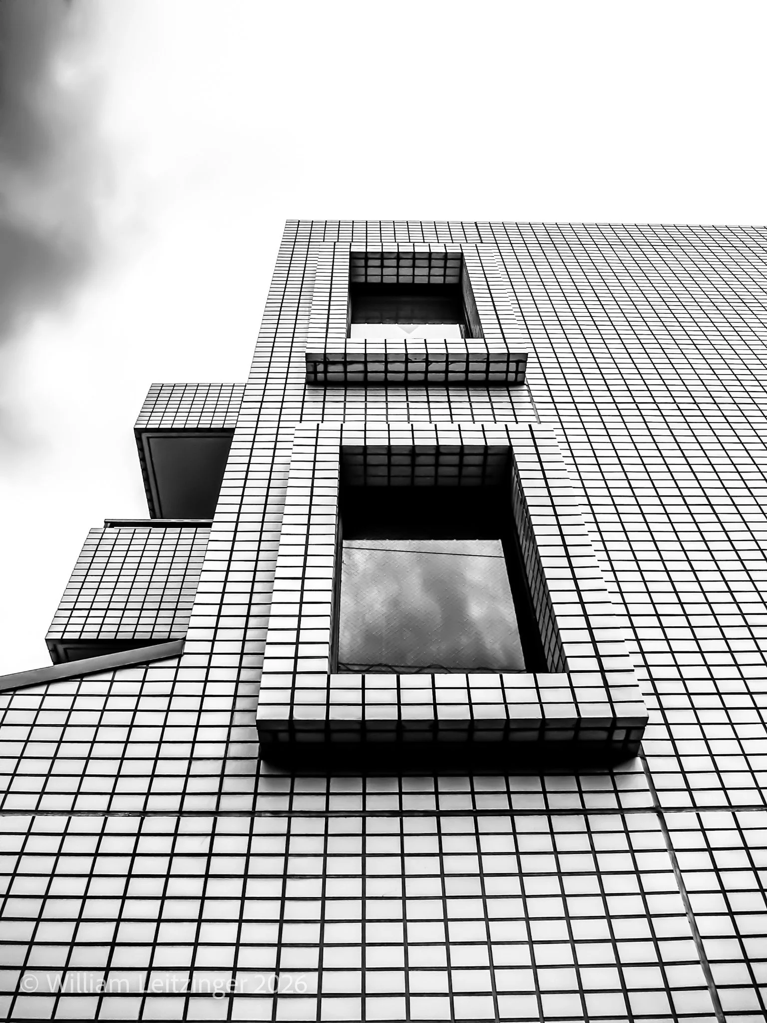 20131013-Urban-Japan-Yokohama-Building_with_Rectangle_Patterns_Building-01-B&W-(Copyright).jpg