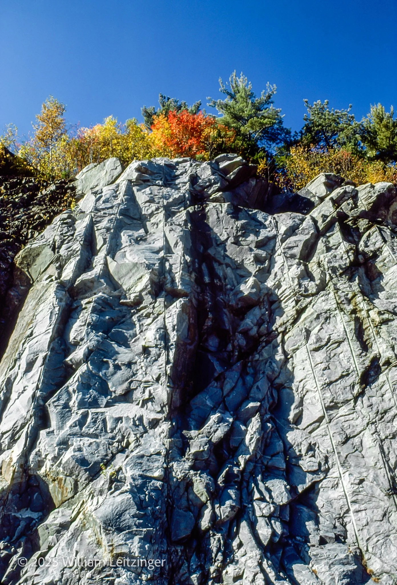 1981-Nature-NH-Lake_Winnepesaukee--Rock Cliff_with_Autumn_Trees_on_Top-01-(Copyright).jpg