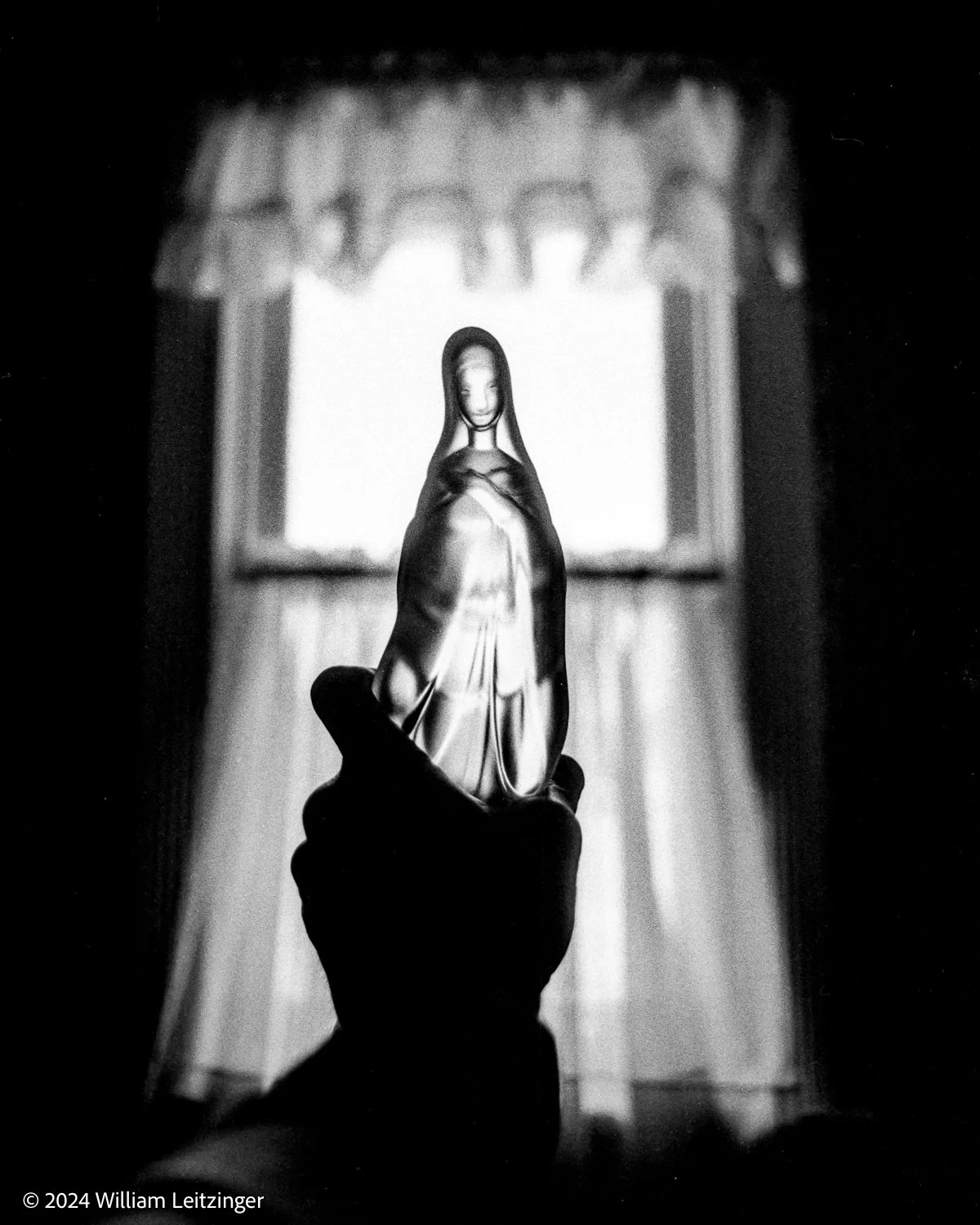 1980-Statue-DE-Dover-Glass_Statue_of_Virgin_Mary-01-B&W-(Copyright).jpg