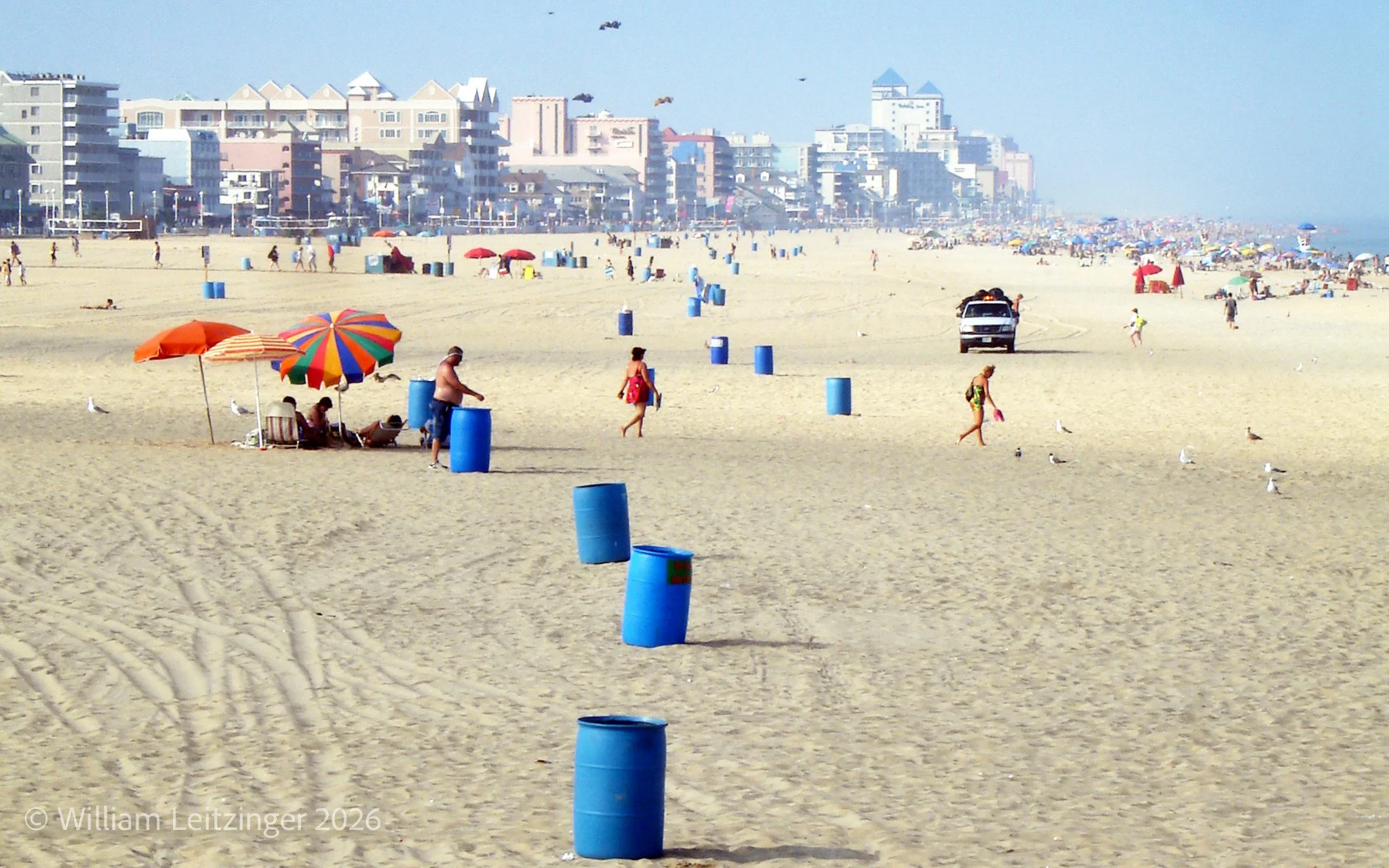 20090810-Travel-Vacation-Seascape-Beach-MD-Ocean_City-Crowded_Beach-01-(Copyright).jpg