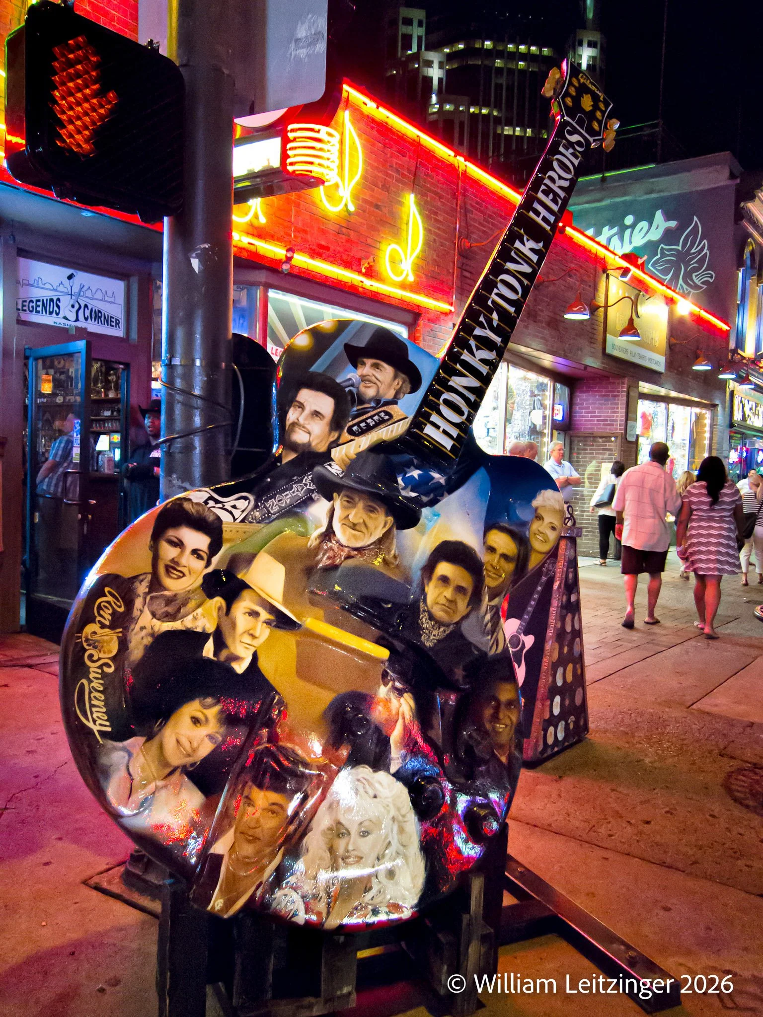 20140530-20140530-Urban-TN-Nashville-Honky_Tonk_Heroes_Guitar-26-(Copyright).jpg