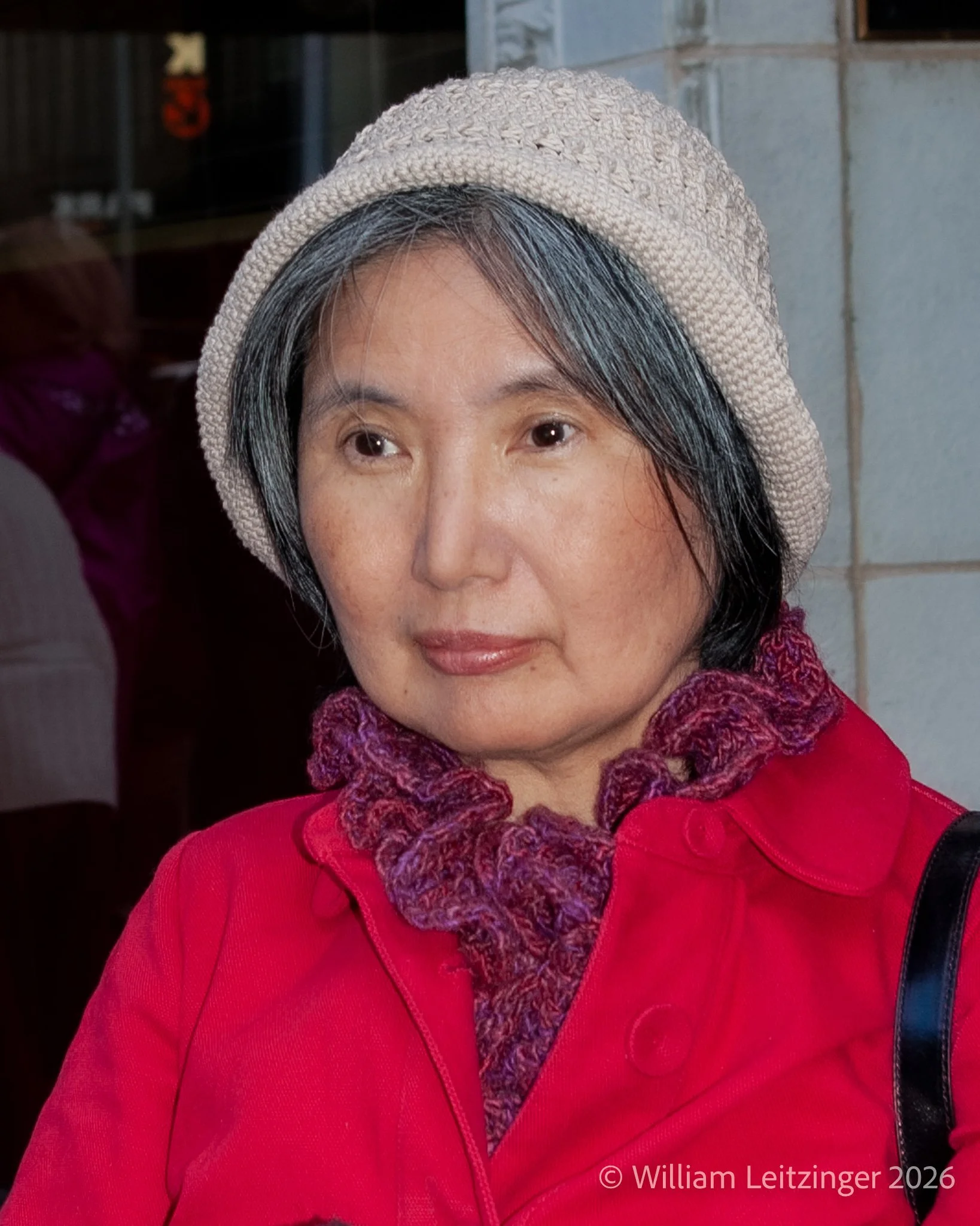 20090930-Portrait-NY-New_York-Toshiko_Leitzinger-Cropped-Slightly_Soft_Focus-(Copyright) copy.jpg