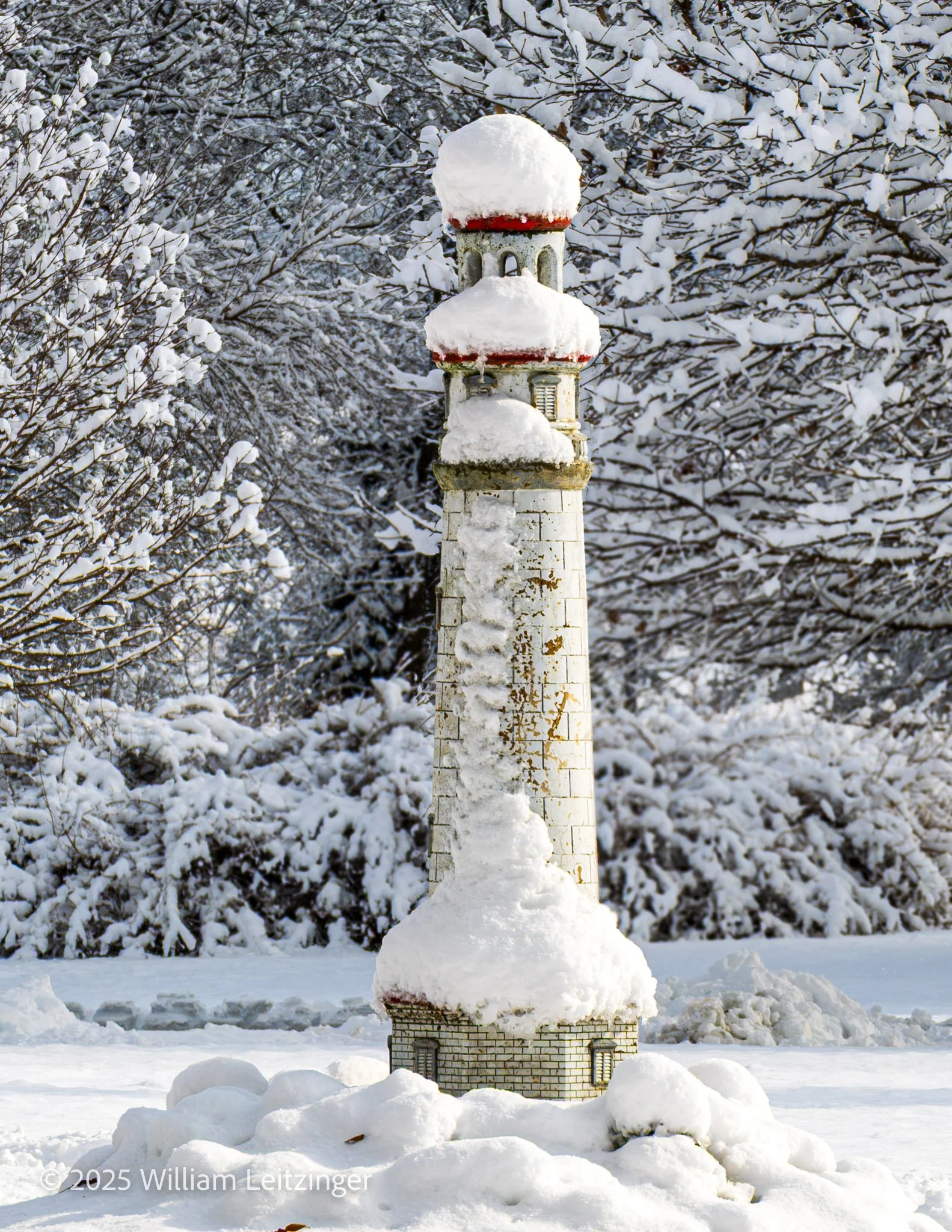 20251214-Statue-DE-Middletown-Lighthouse_Yard_Statue-01-Cropped_8x11-(Copyright).jpg