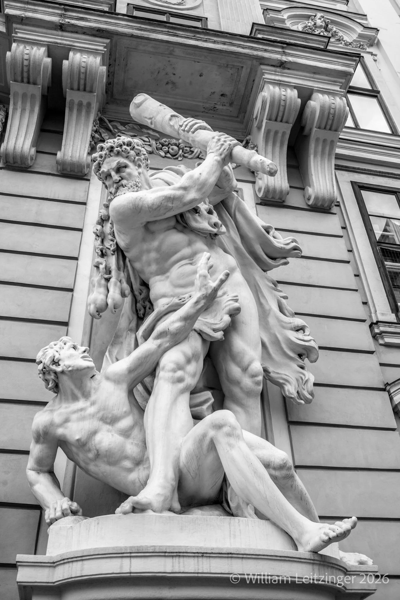 20101104-Travel-Statue-Austria-Vienna-Statue_of_Man_Threatening_Man_with_Club-4130-B&W-Final_Edit-2-(Copyright).jpg