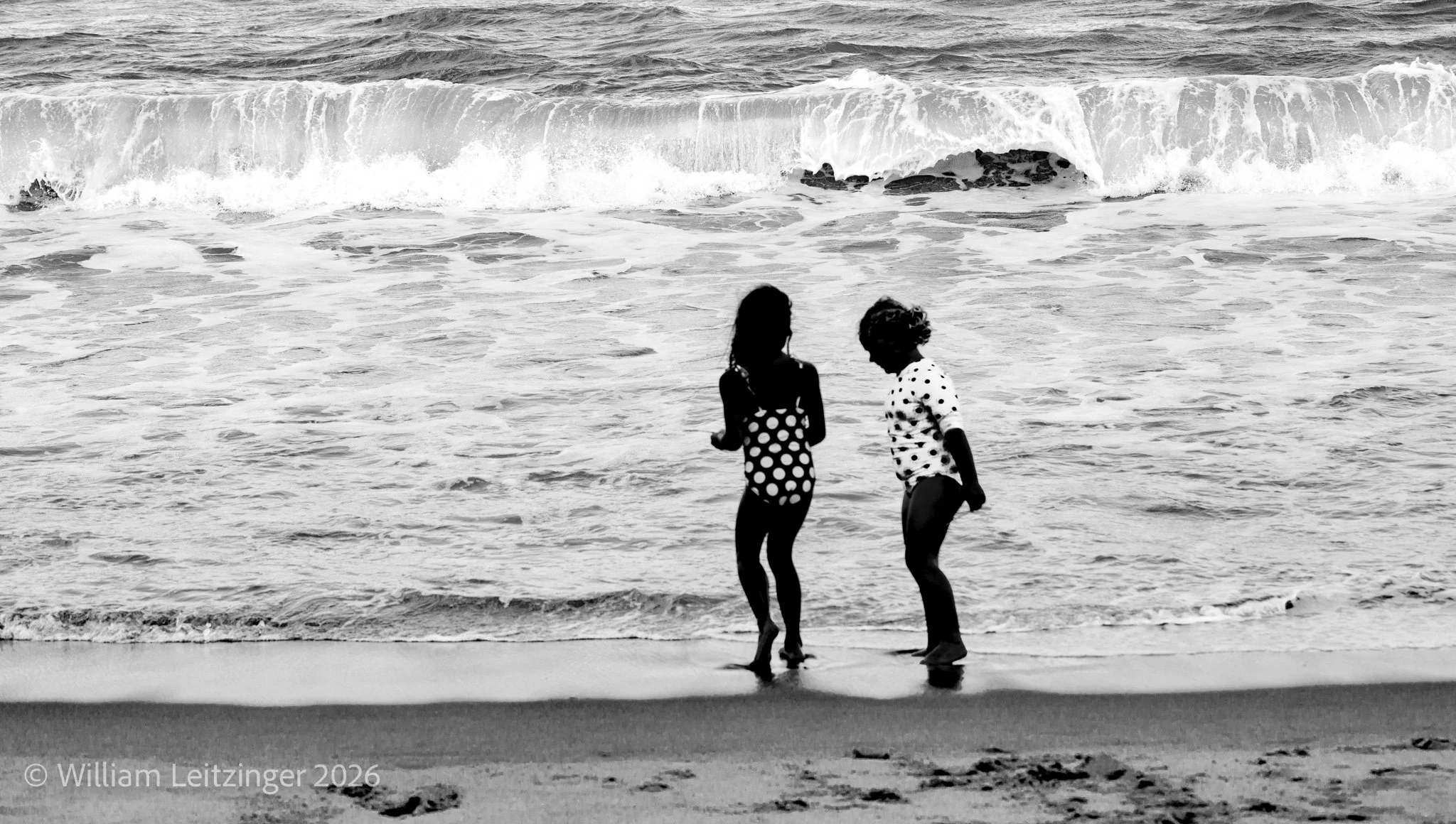 20220818-Travel-DE-Bethany_Beach-Abstract-Two_Young_Girls_Looking_at_Waves-01-B&W-(Copyright).jpg