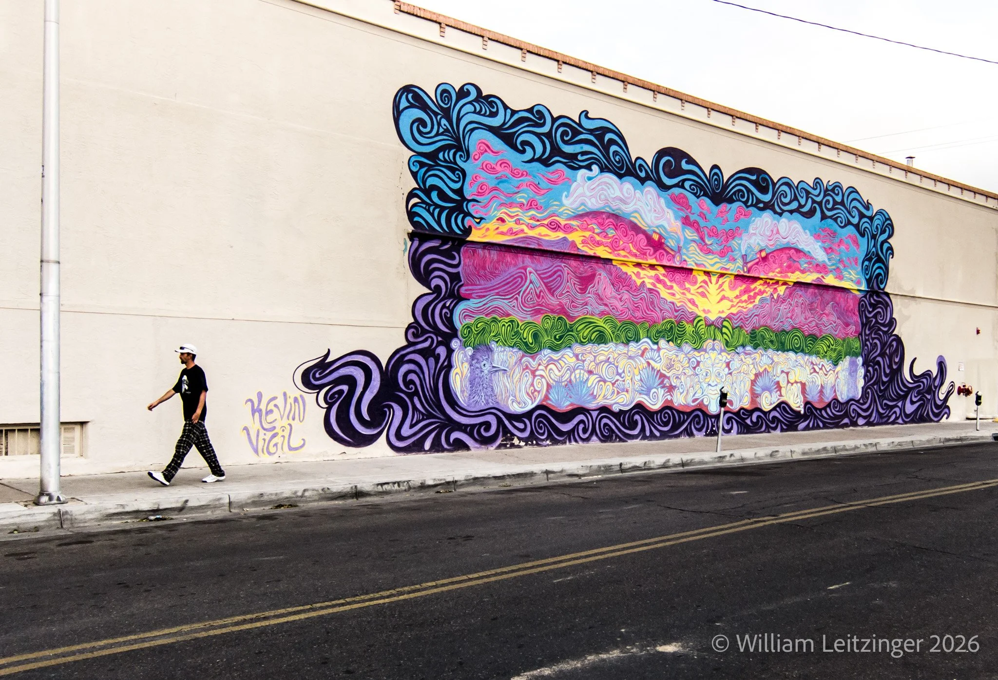 20160502-Urban-Travel-NM-Albuquerque-Man_Walking_Past_Mural-01-(Copyright).jpg
