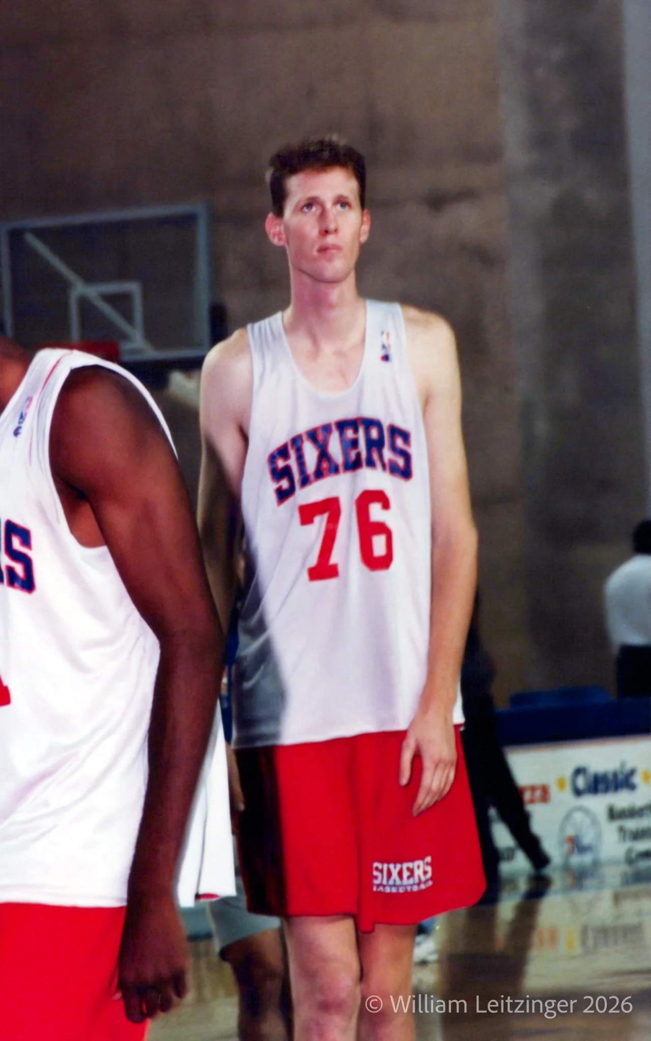 19951001-Portrait-DE-Newark-Shawn_Bradley_of_Philadelphia_76ers-01-Cropped_16x10-(Cropped).jpg