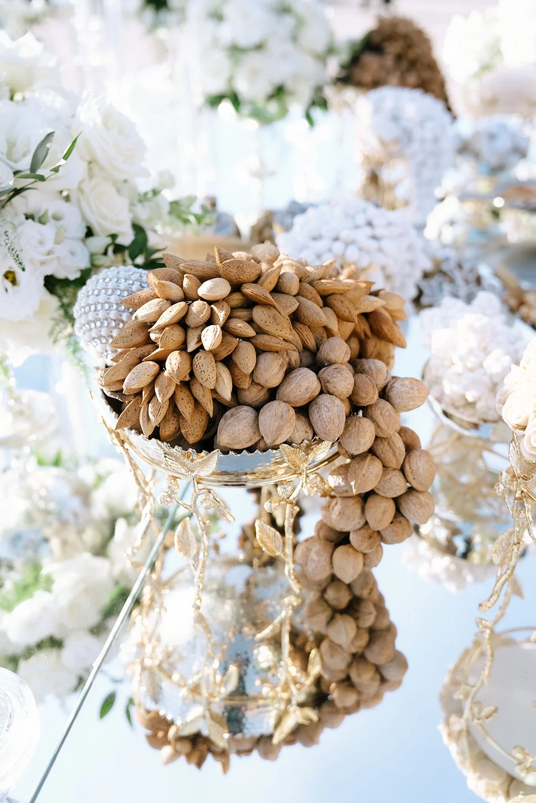 sofreh aghd persian almonds sweets and pastries naan sangak shirini persian wedding details