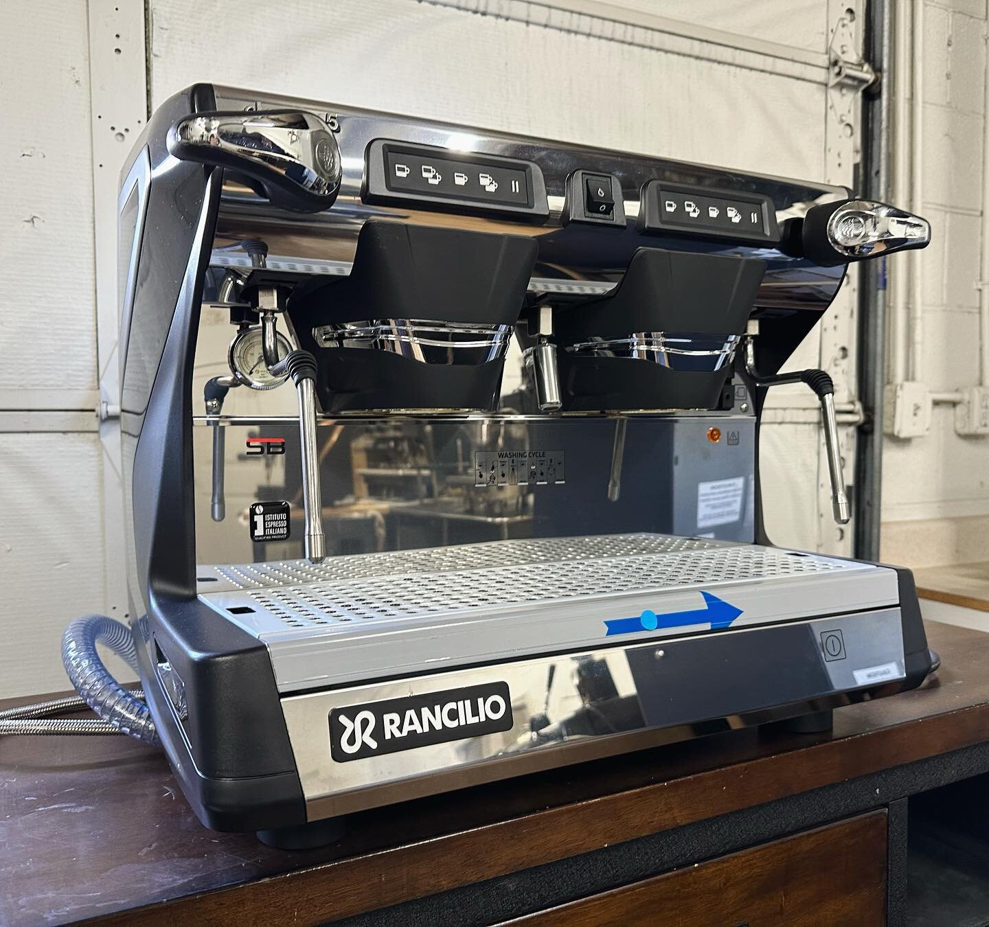 New Rancilio 2-group, nice and shiny right out of the box! Set to be installed into its new home later this week!

@rancilio.usa @rancilio_official 
#coffee #slccoffee #mechanic #rancilio #saltlakelocal