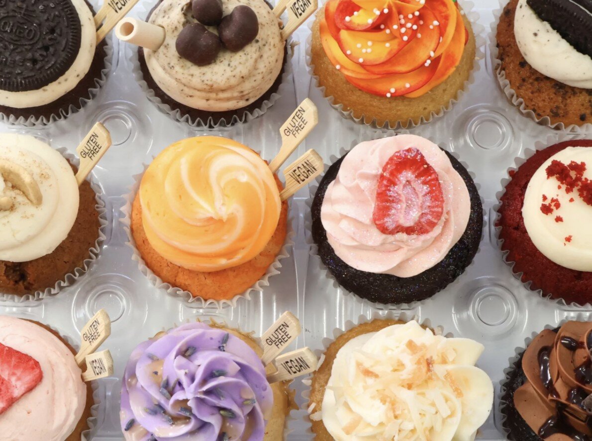 Dozen Mixed Assortment
1 Dozen Mixed Assortment of our GDE* Free and Standard Cupcakes (1 Each of the 6 Standard Flavors* and 6 GDE* Free Flavors As Available).

DOODLECAKES!
647 Central Avenue,
Alameda, CA 94501

OPEN:
Wed - Sat (11AM - 5PM)

CLOSED