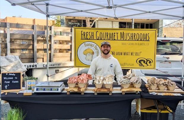 Don't miss the Farmers' Market today! 
Every Saturday from 9am - 1pm Year-Round
710 Haight Ave.

#westalamedabusiness #westalamedabusinessassociation #alamedaca #alameda #cityofalameda #westendalameda #westalameda #farmersmarket #organicproduce