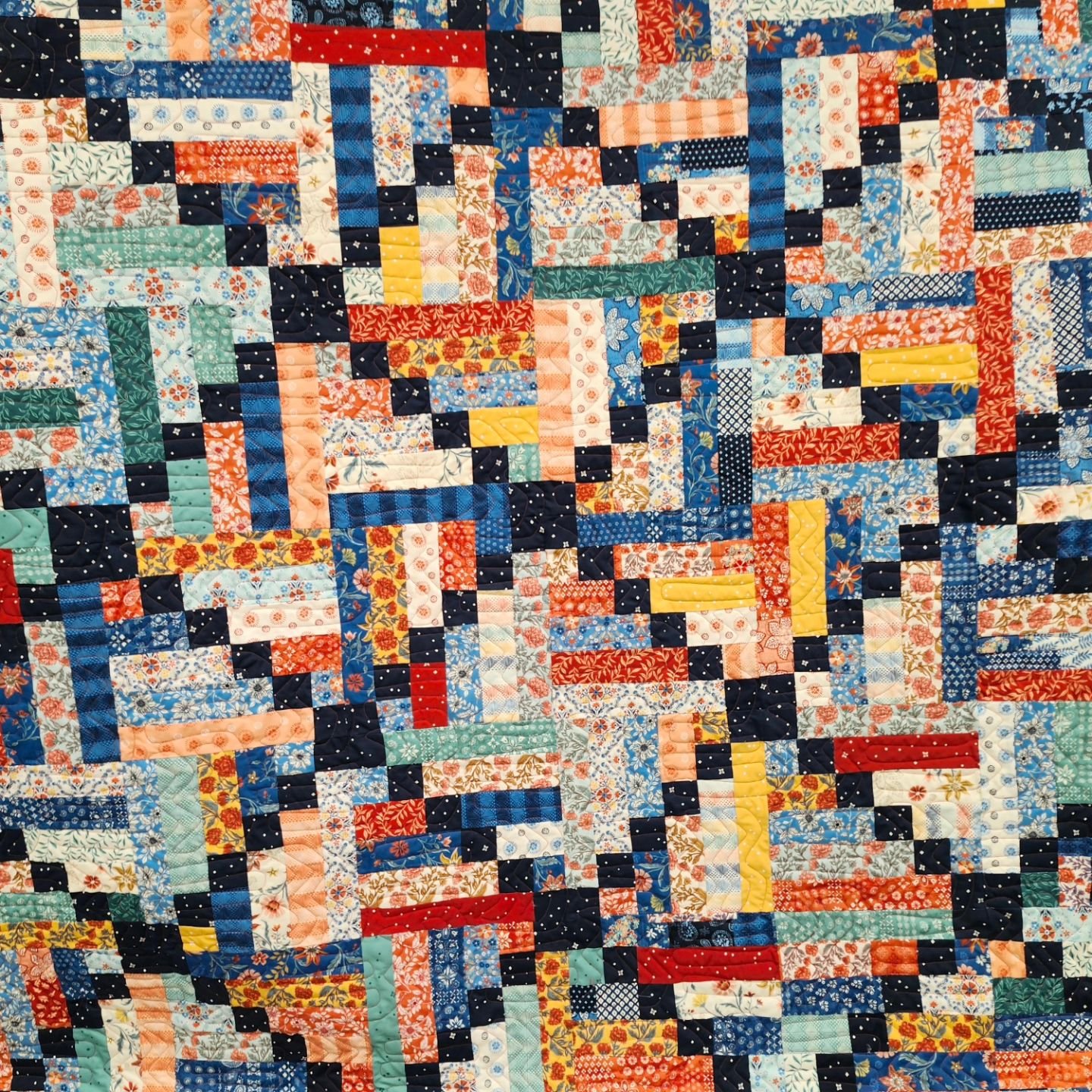 Phyllis was also in today to longarm her very colorful sticks &amp; stones quilt.  She chose a pattern called 'African Storm' #longarmmachinerentals #quiltfun #quiltyourselfawesome #quilting #gammillstatlerstitcher ##topstitchery