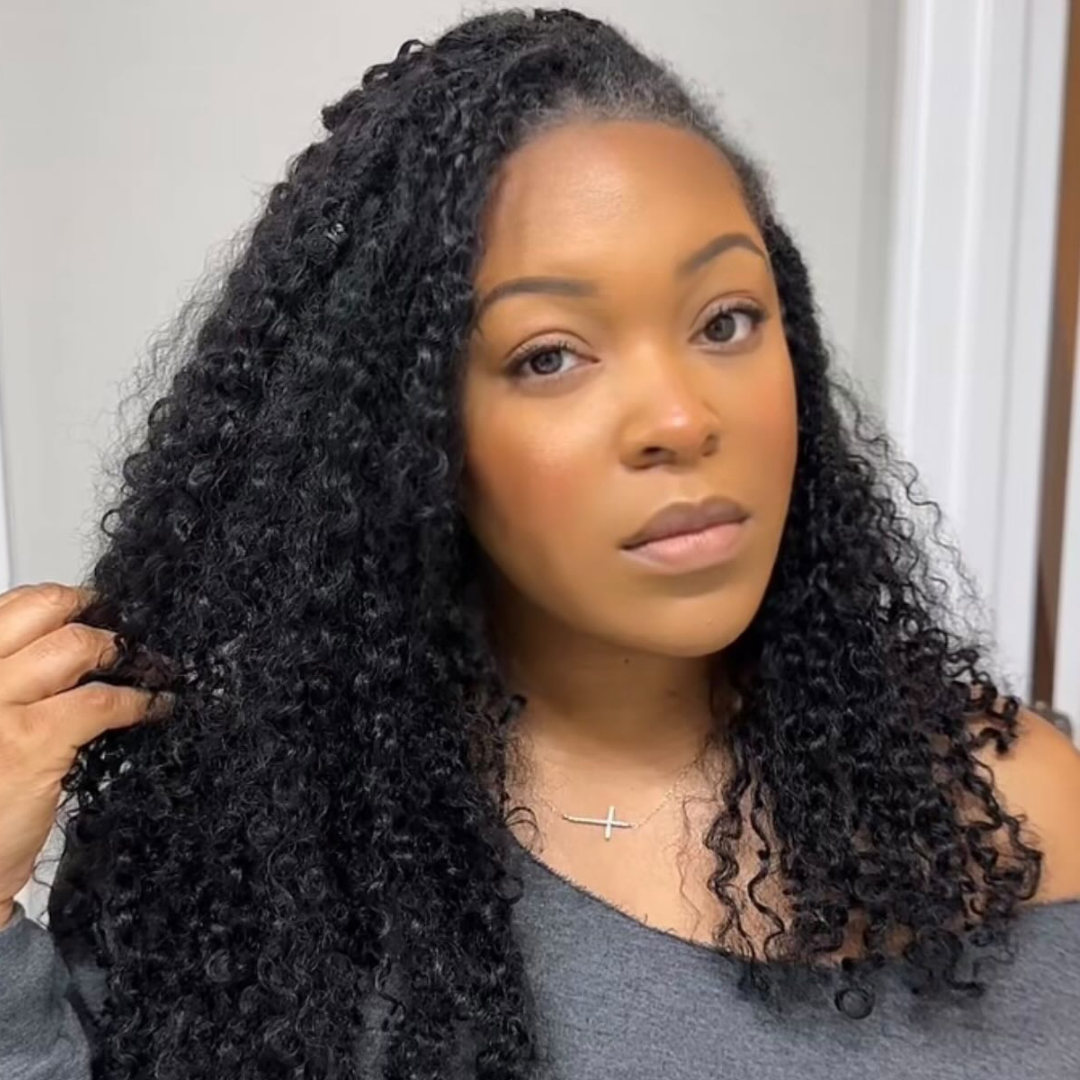 woman with miracle knots on microlocs