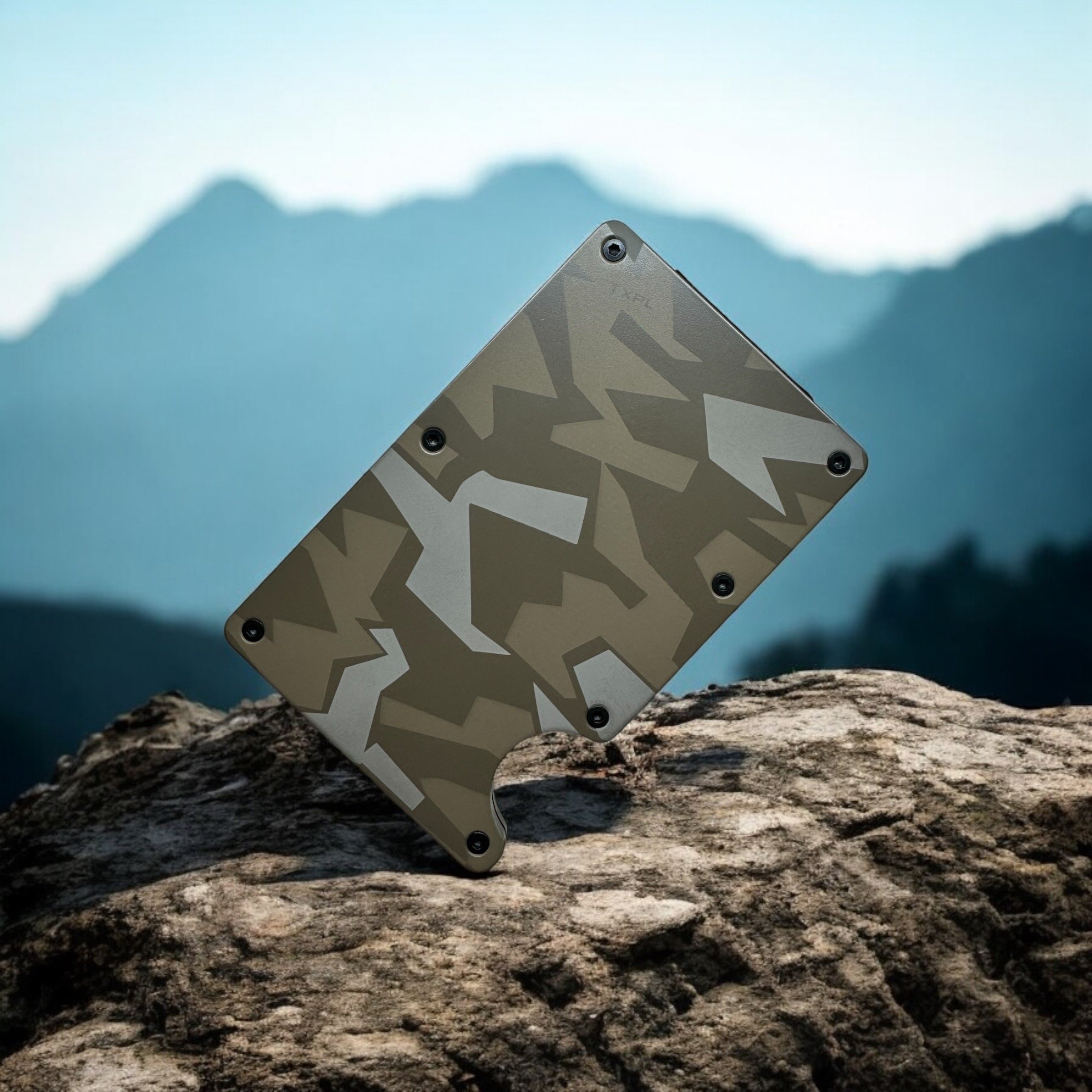FDE Splinter Card Wallet.jpeg