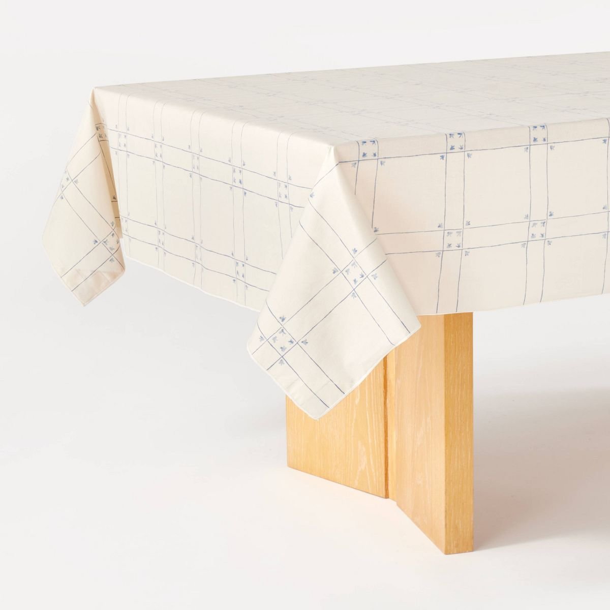 Water Resistant Tablecloth
