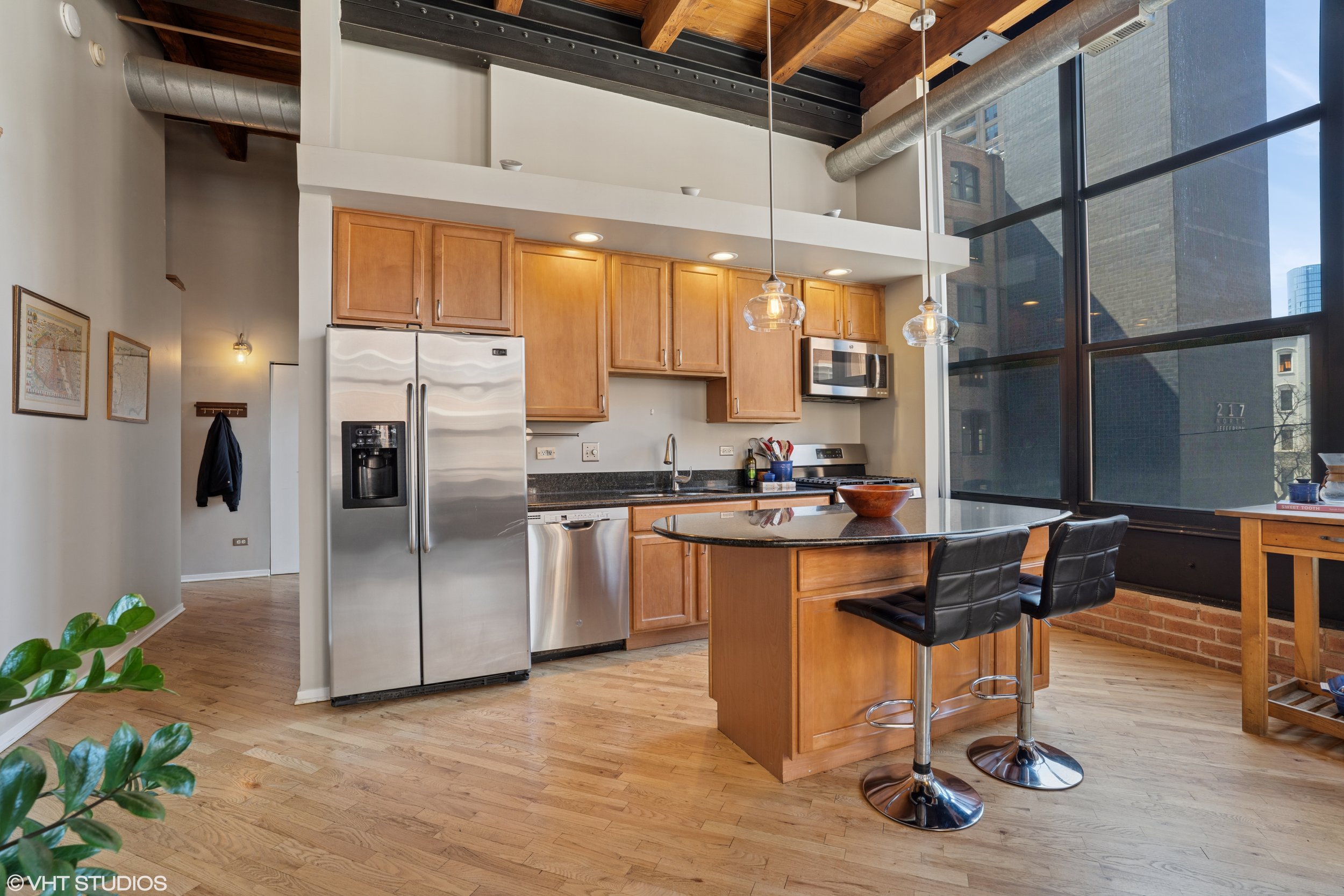 05_226NClintonSt_204_5_Kitchen_HiRes.jpg