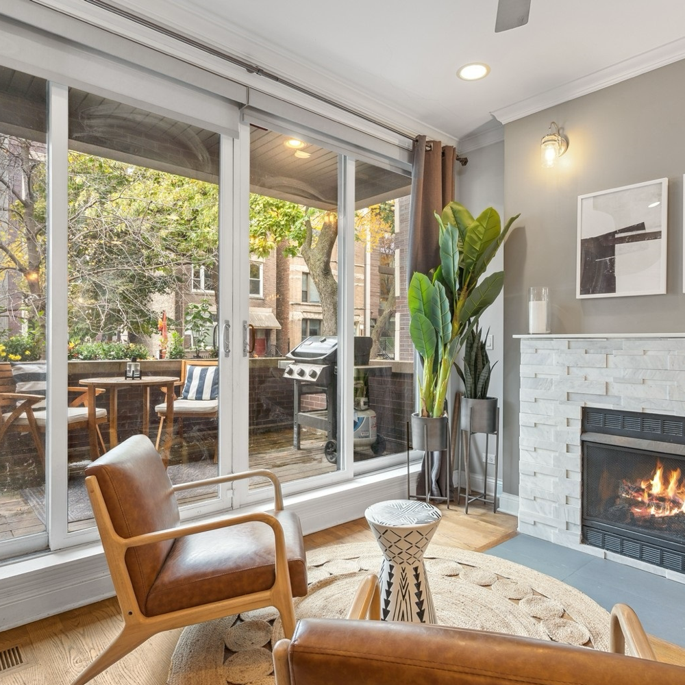 1023 n marshfield.png