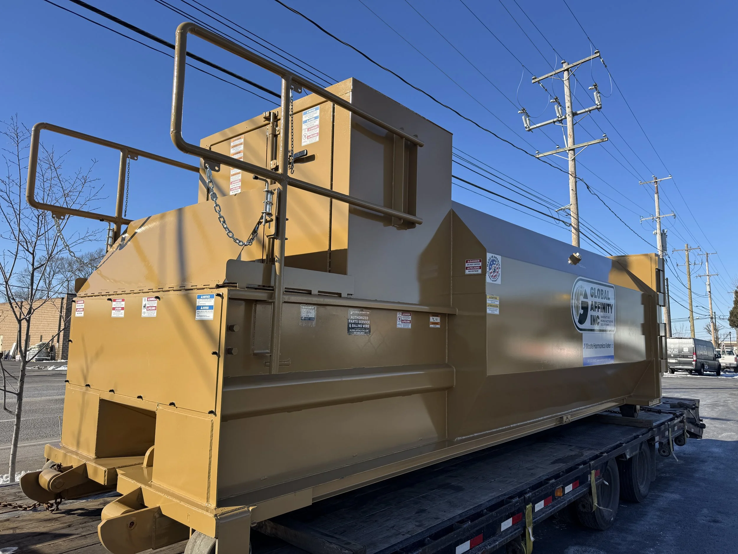 7 ft. High, Walk-On Deck with Hand & Toe Rail Doghouse Assembly