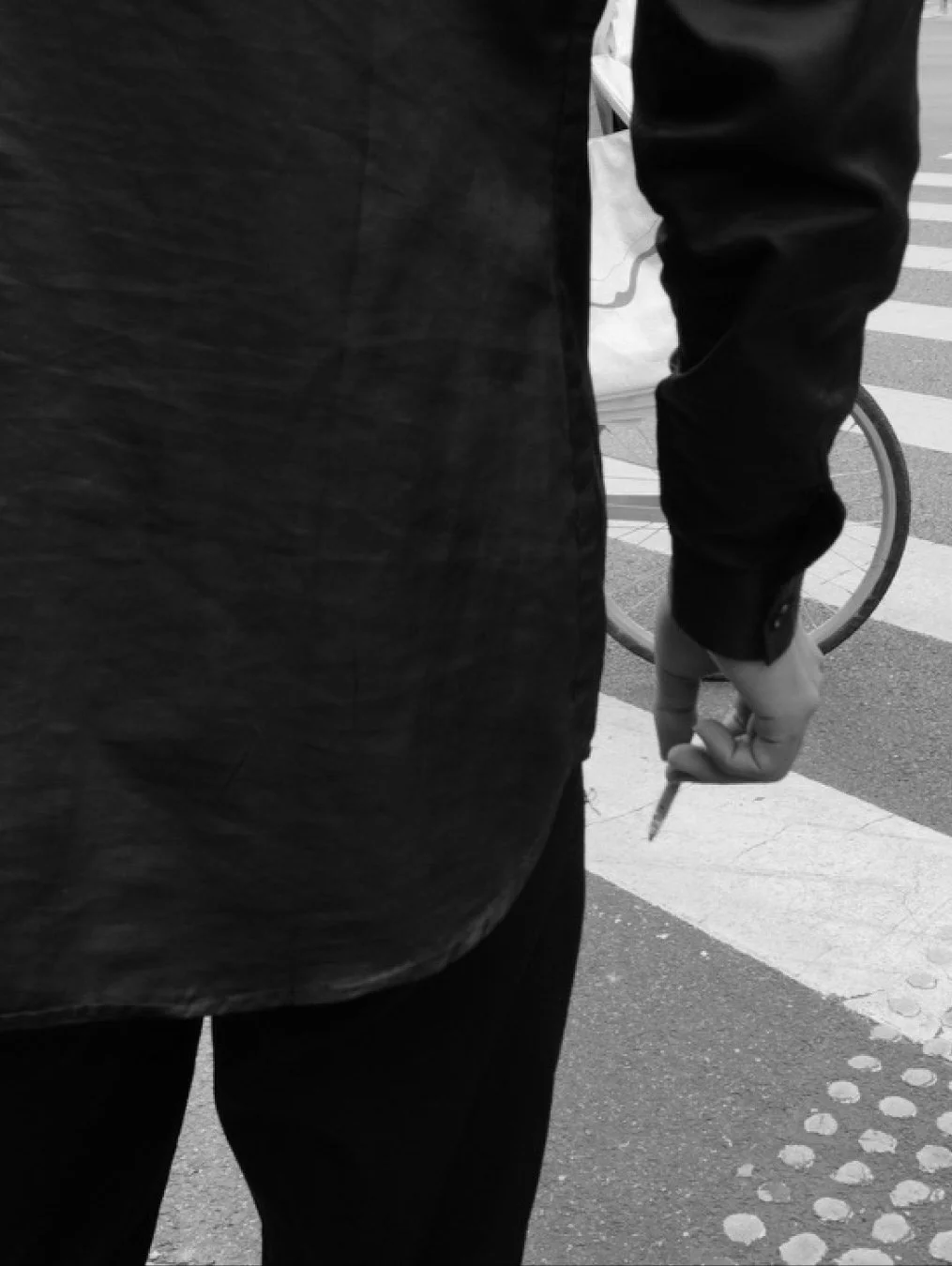 「Sense of BOUNDARY」

This ongoing series documents the presence of smoke in public spaces &mdash; the drifting boundary between a smoker and everyone else who is forced to share the air.

I don&rsquo;t chase these moments &mdash; they arrive on their