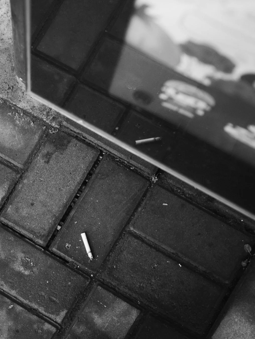 「Sense of BOUNDARY」

This ongoing series documents the presence of smoke in public spaces &mdash; the drifting boundary between a smoker and everyone else who is forced to share the air.

I don&rsquo;t chase these moments &mdash; they arrive on their