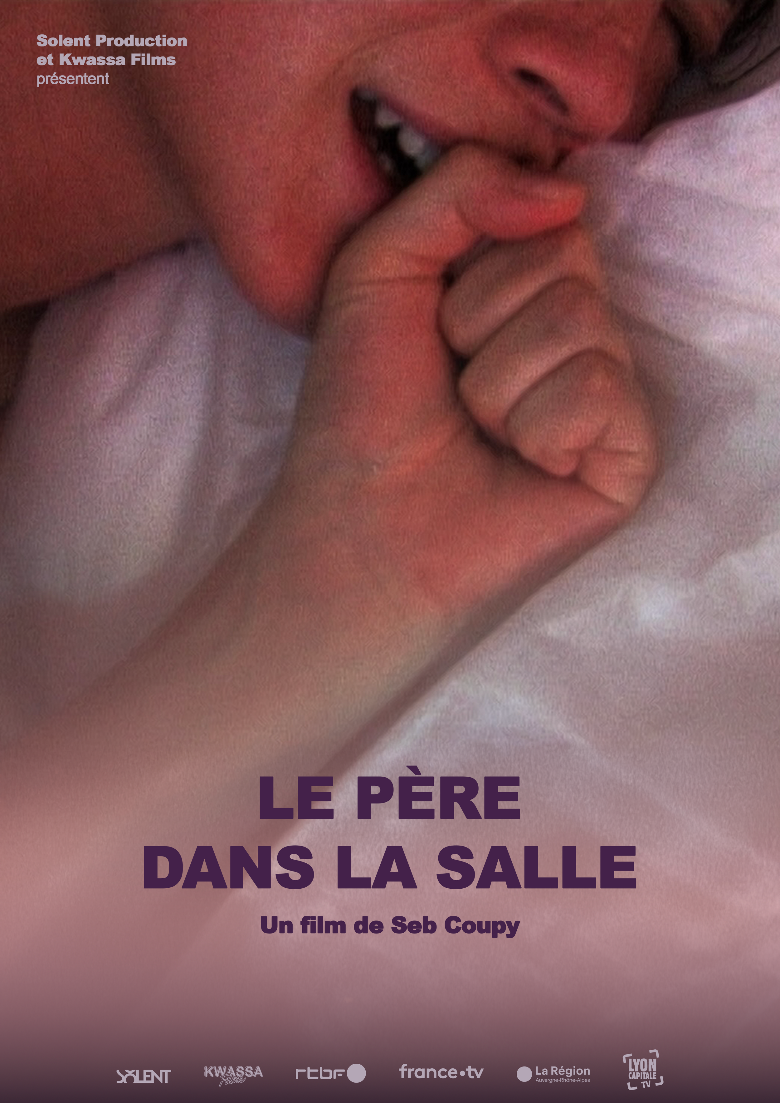 Le père dans la salle